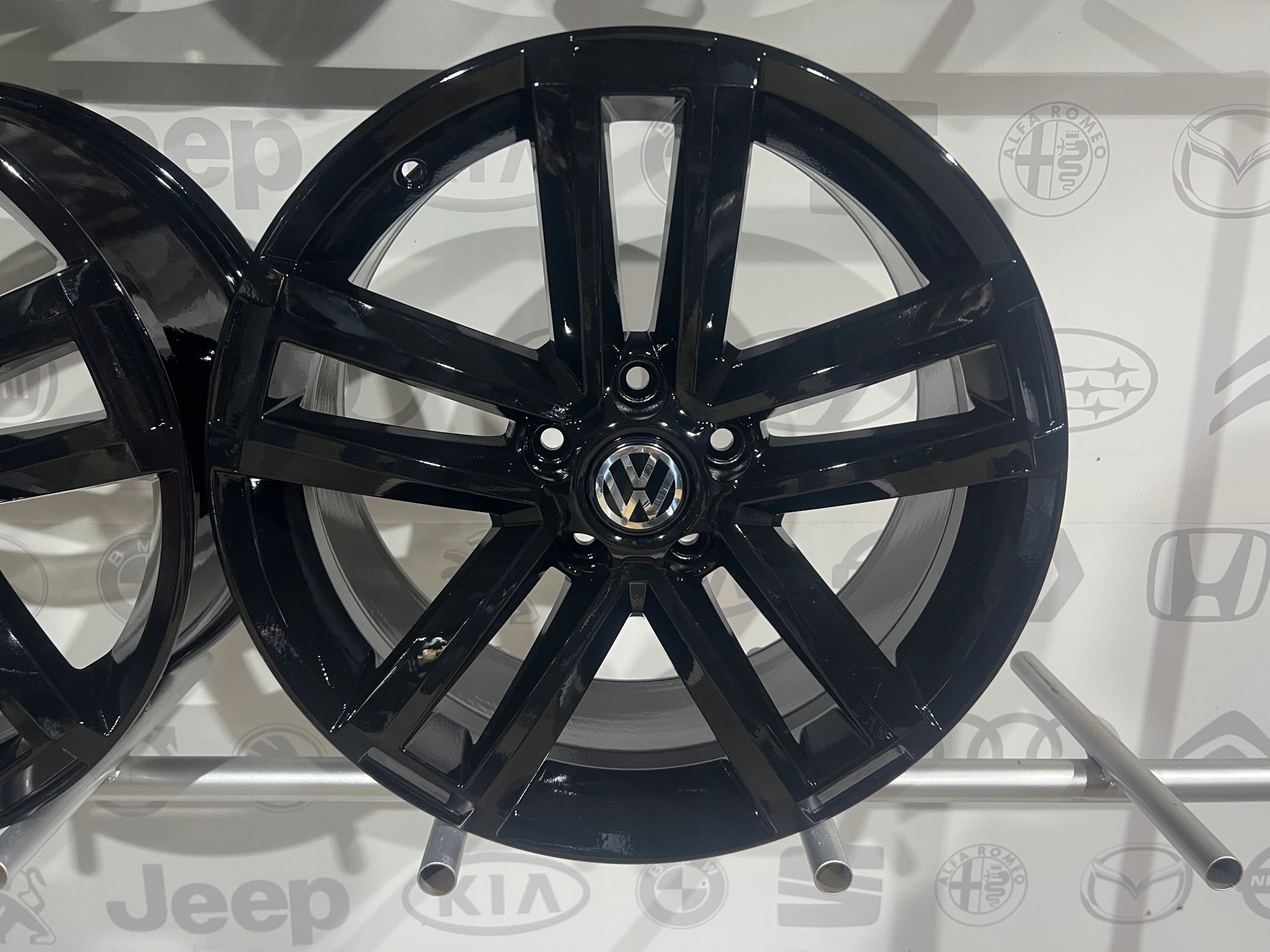 Alu Felge Volkswagen Amarok T6 T5 T4 19 Zoll 8.0J 5x120 2H0601025E