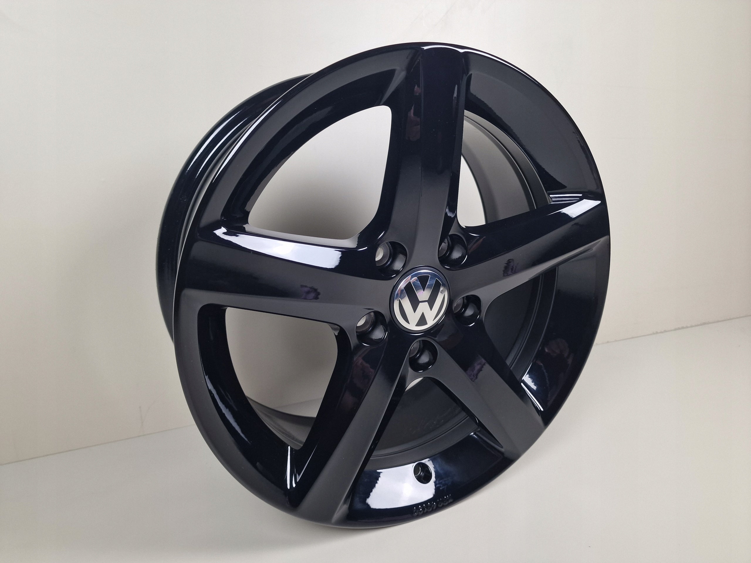 Alu Felge Volkswagen Passat Golf Sharan Tiguan Touran 16 Zoll 6.5J 5x112 33ET