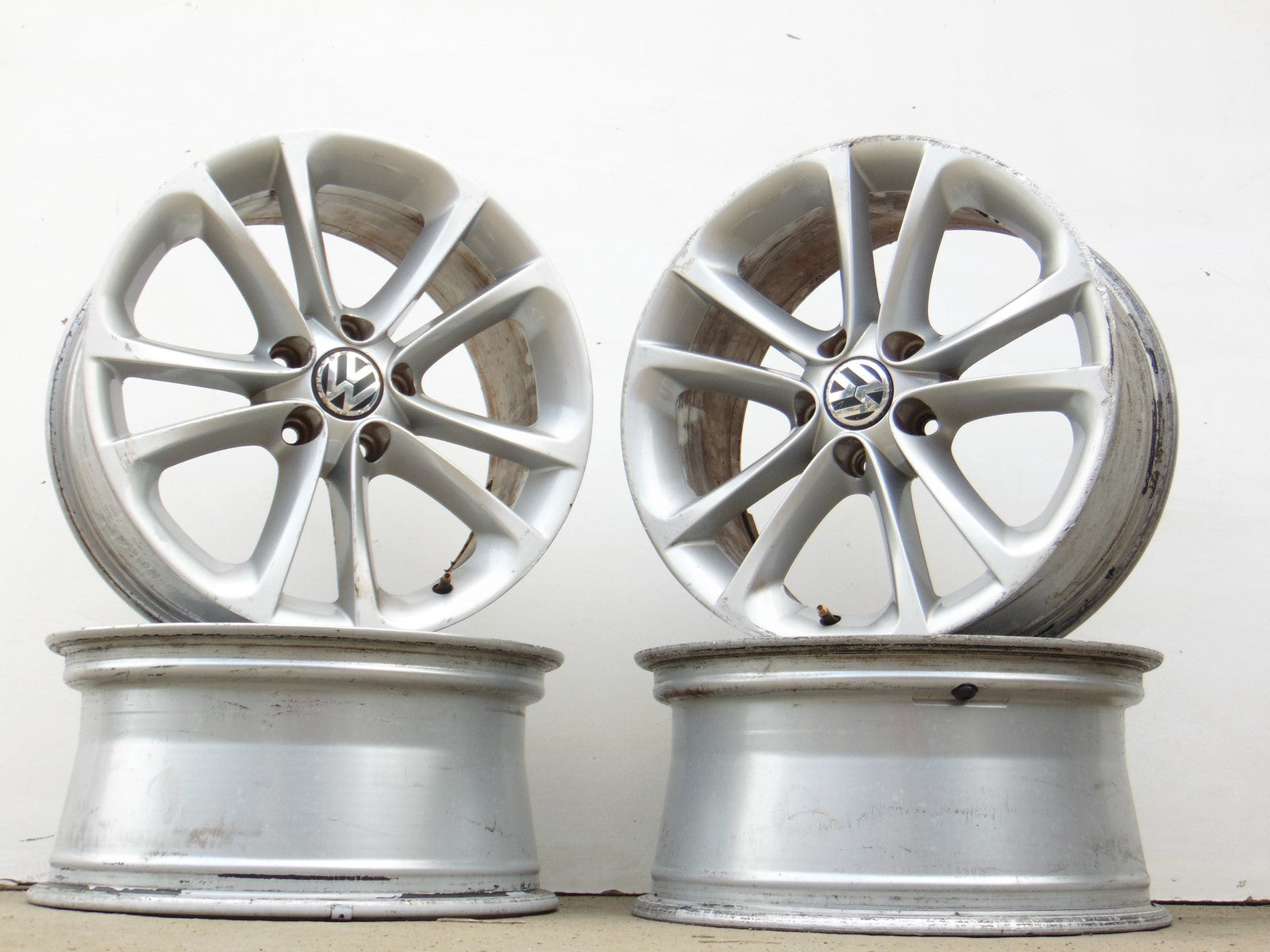 Alu Felge Volkswagen CC Golf Passat Golf V Golf VI Touran T4 17 Zoll 8.0J 5x112 3c8601025K