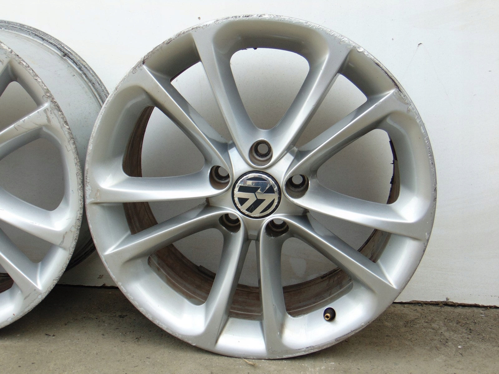 Alu Felge Volkswagen CC Golf Passat Golf V Golf VI Touran T4 17 Zoll 8.0J 5x112 3c8601025K