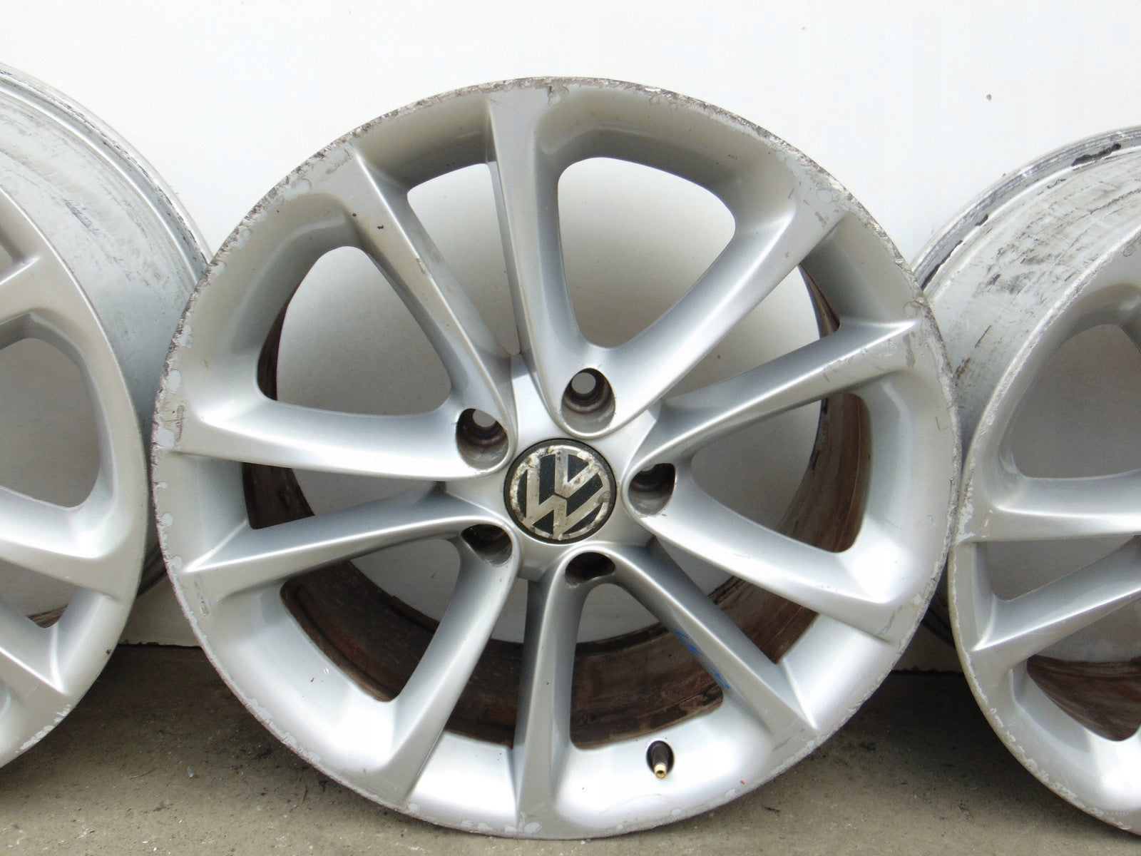 Alu Felge Volkswagen CC Golf Passat Golf V Golf VI Touran T4 17 Zoll 8.0J 5x112 3c8601025K