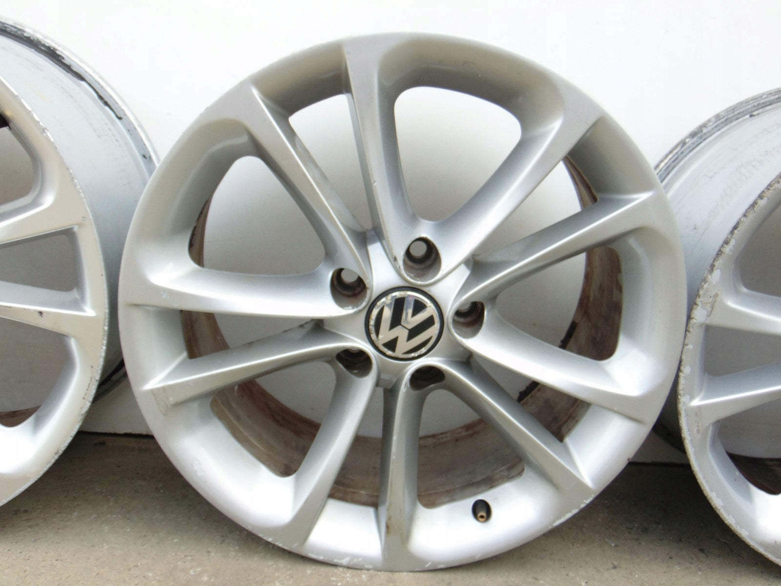 Alu Felge Volkswagen CC Golf Passat Golf V Golf VI Touran T4 17 Zoll 8.0J 5x112 3c8601025K