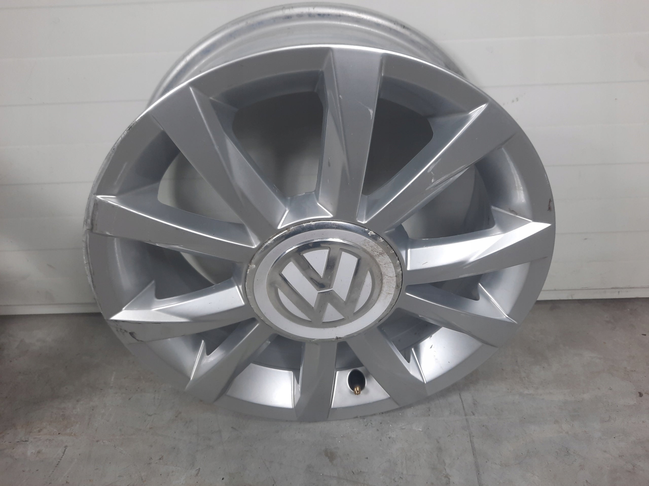 Alu Felge Volkswagen Up T4 Aluminum rim 15 Zoll 5.5J 4x100 41ET 1S0601025AP