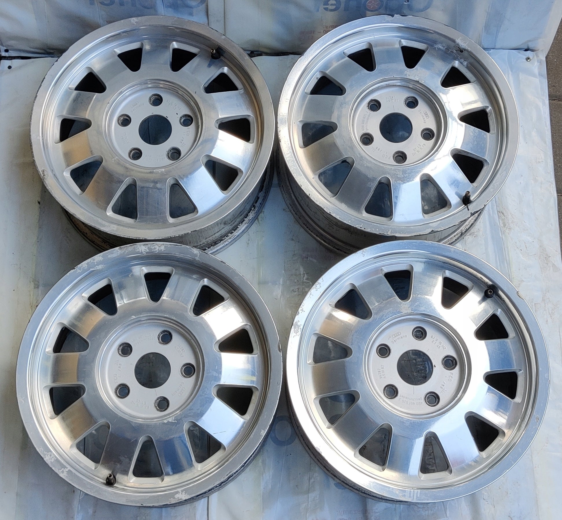 Alu Felge Volkswagen T4 Aluminum rim 15 Zoll 6.0J 5x112 45ET 4B0601025J