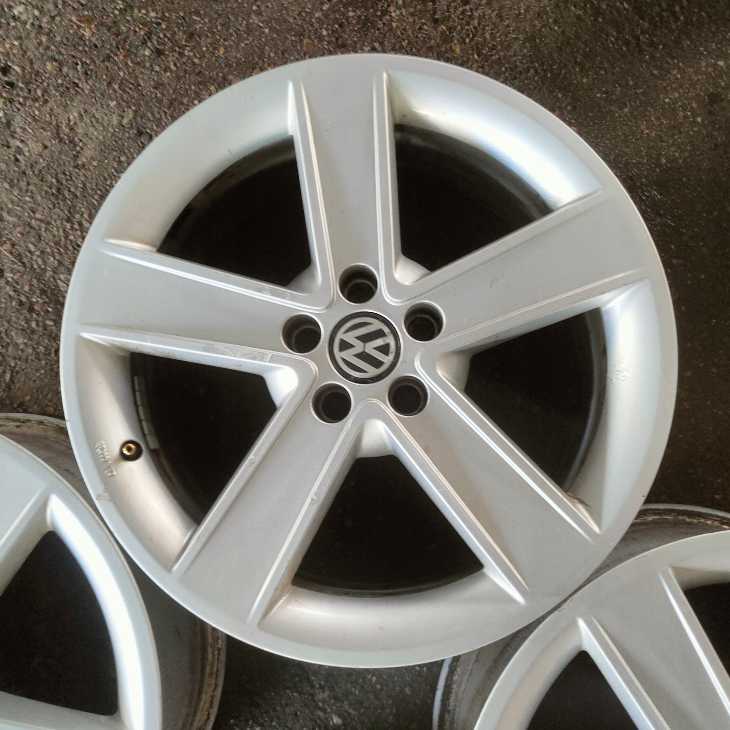 Alu Felge Volkswagen LT Aluminum rim 17 Zoll 7.0J 5x100 38ET