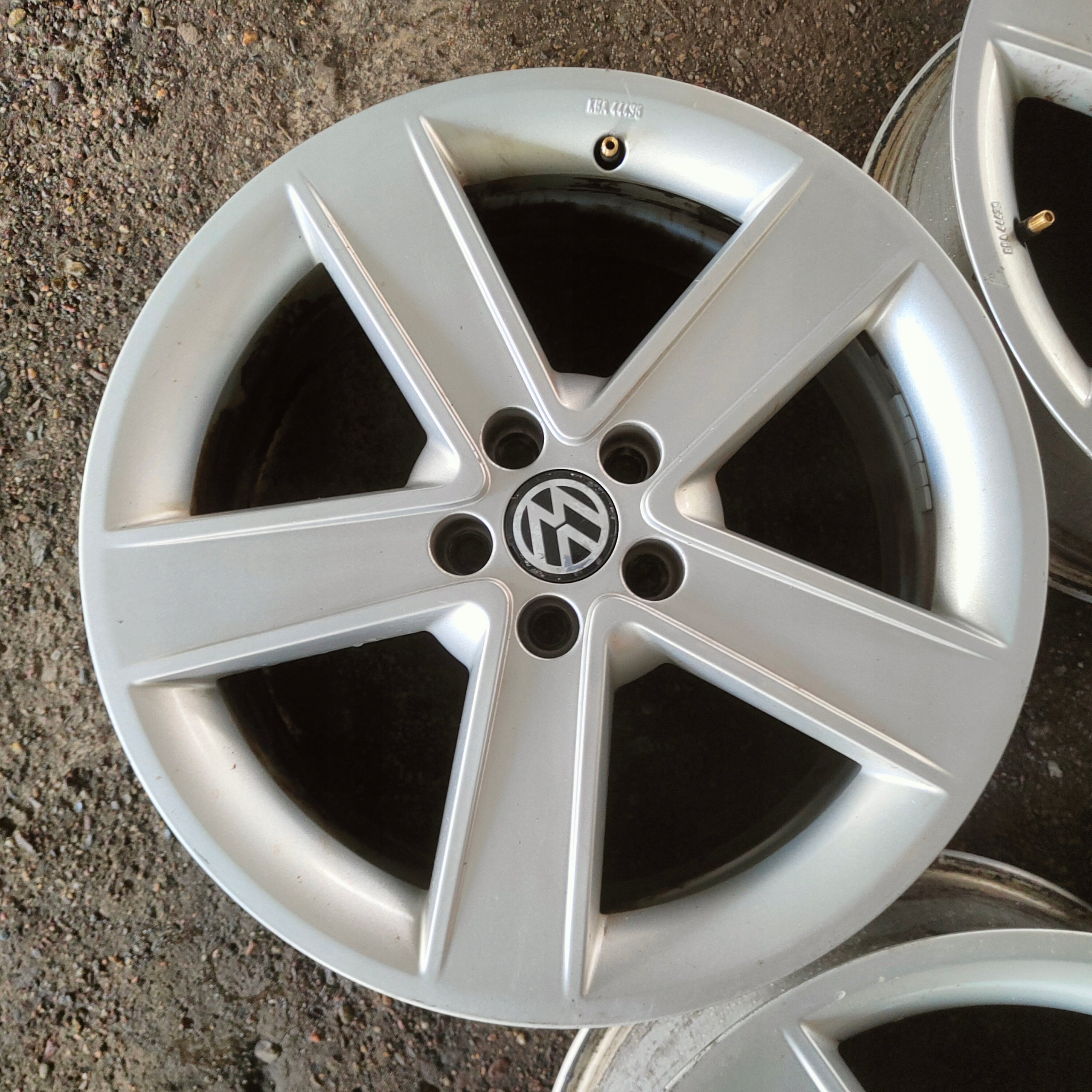 Alu Felge Volkswagen LT Aluminum rim 17 Zoll 7.0J 5x100 38ET