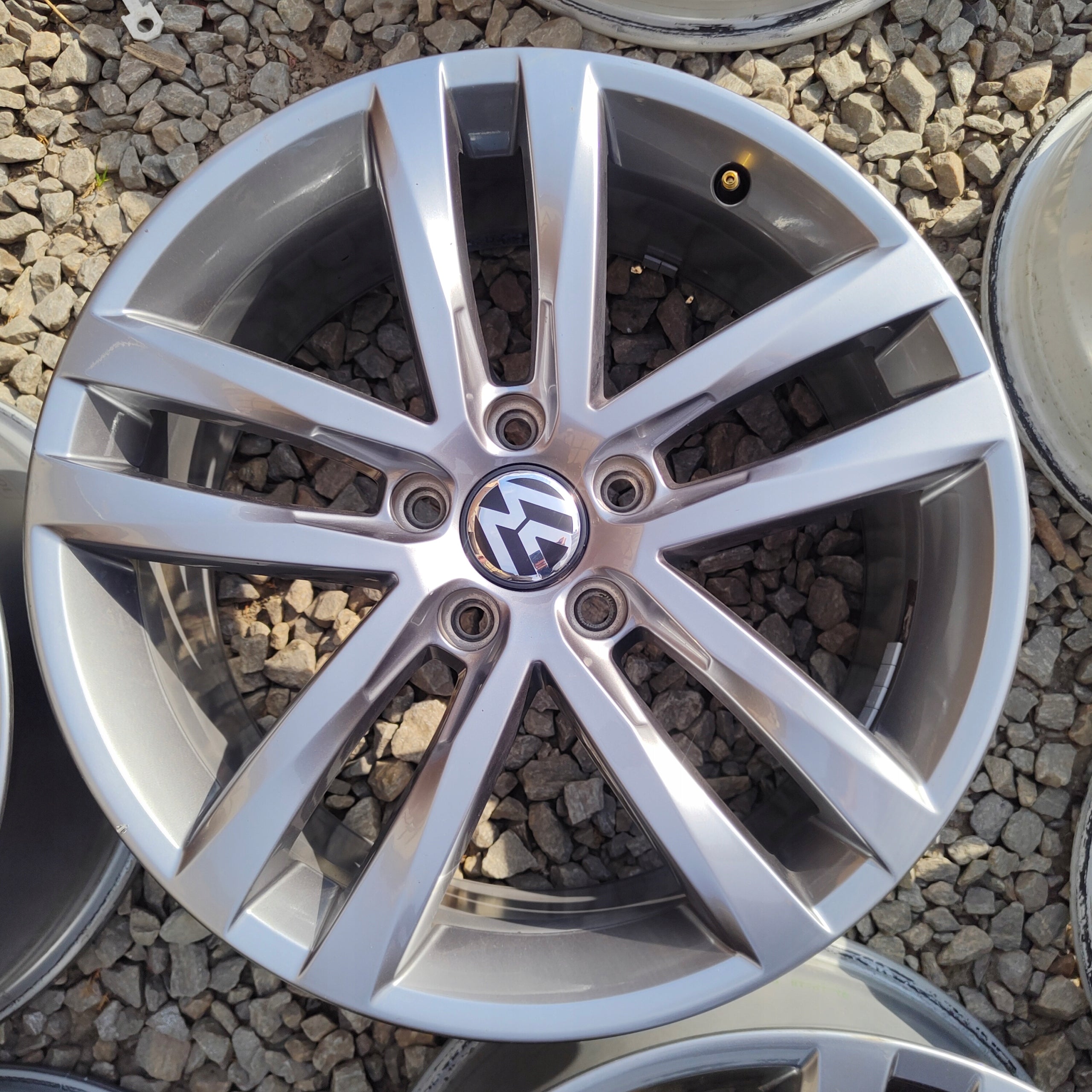 Alu Felge Volkswagen LT Aluminum rim 18 Zoll 7.5J 5x112 51ET 5G0601025AF