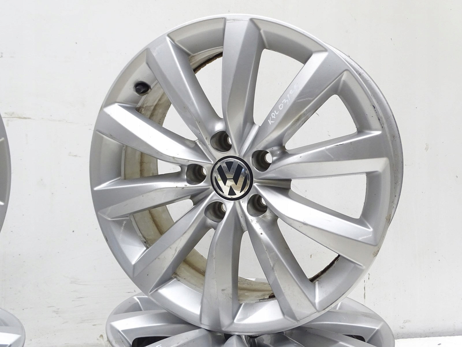 Alu Felge Volkswagen Sharan Tiguan T4 17 Zoll 7.0J 5x112 43ET 5N0601025AN