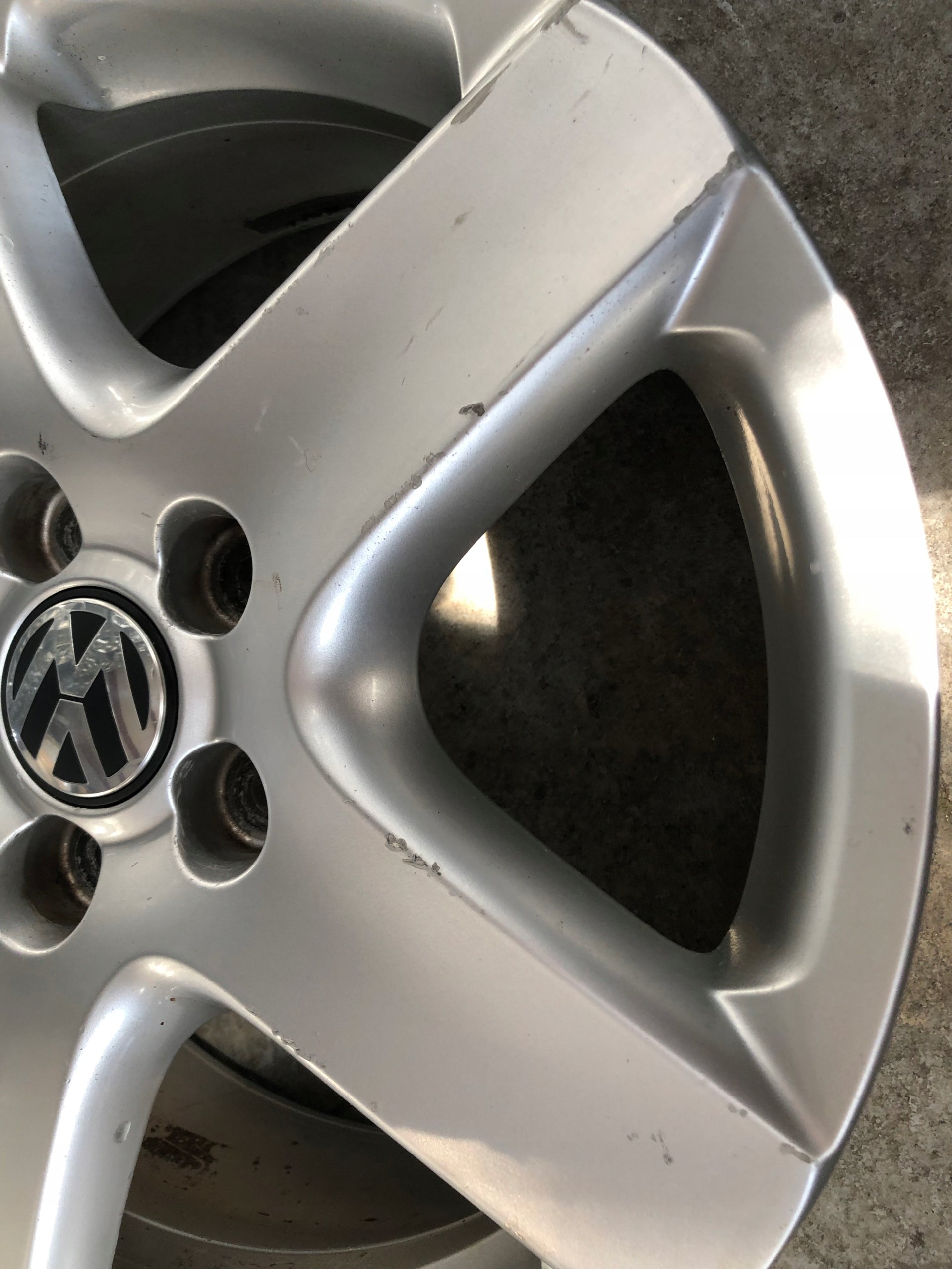 Alu Felge Volkswagen Sharan T5 Aluminum rim 17 Zoll 7.0J 5x112 54ET 7M3601025