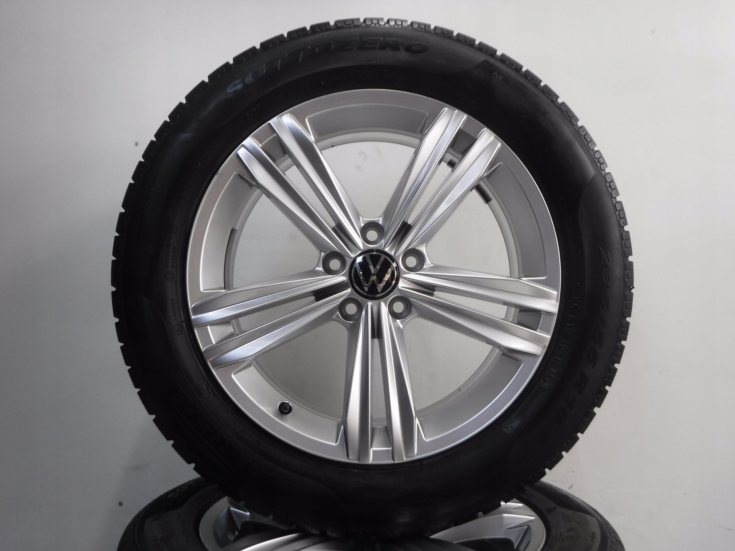 Alu Felge Volkswagen Sharan Tiguan 18 Zoll 7.0J 5x112 43ET 5NA601025M