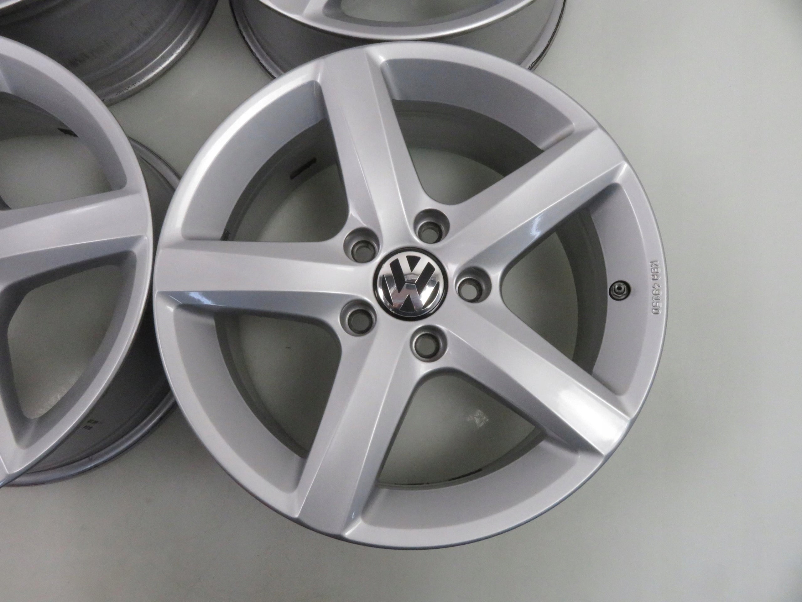 Alu Felge Volkswagen Sharan Tiguan 16 Zoll 6.5J 5x112 33ET 7N0071496B