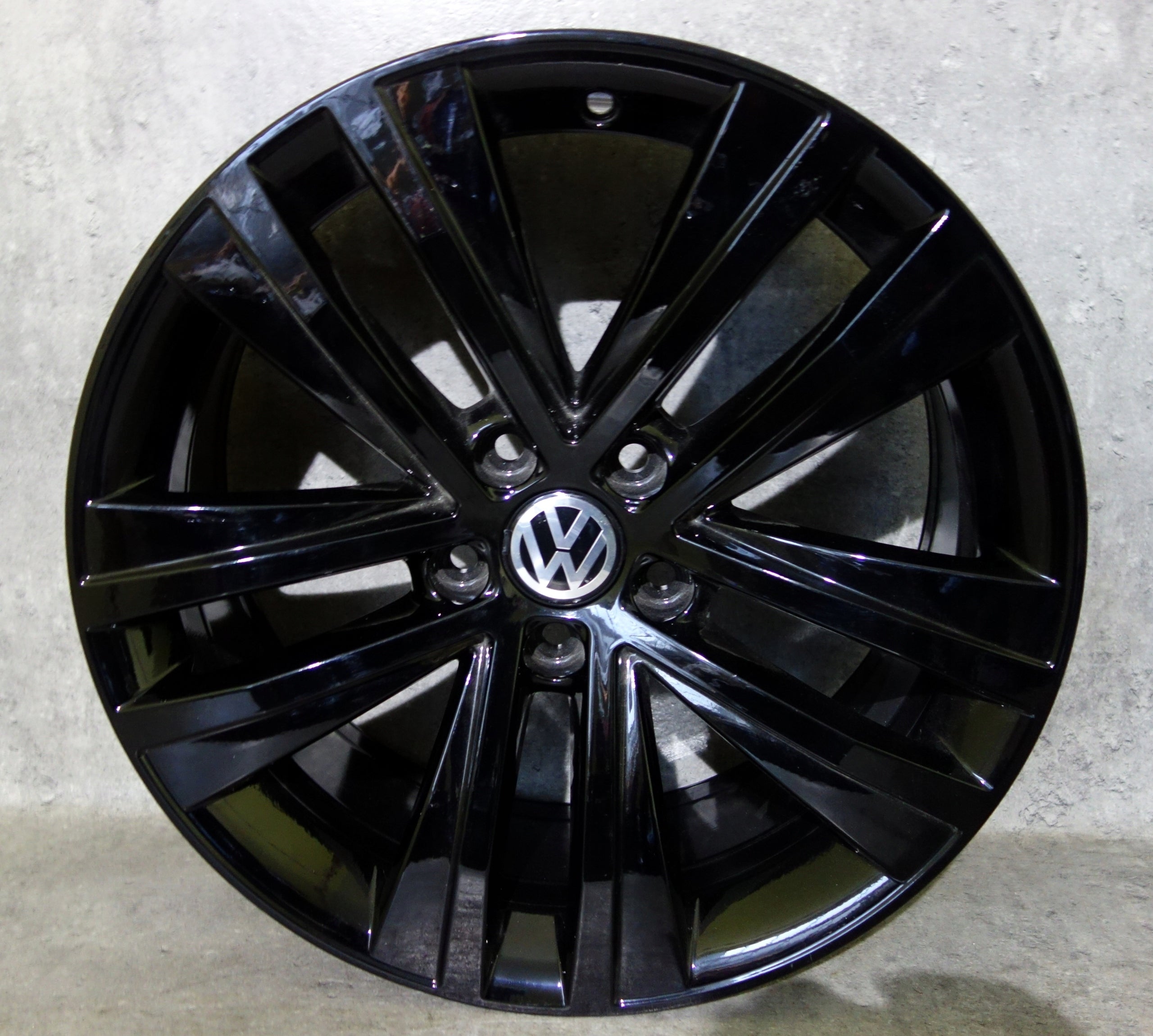 Alu Felge Volkswagen Sharan Aluminum rim 18 Zoll 7.5J 5x112 35ET 7N0601025F