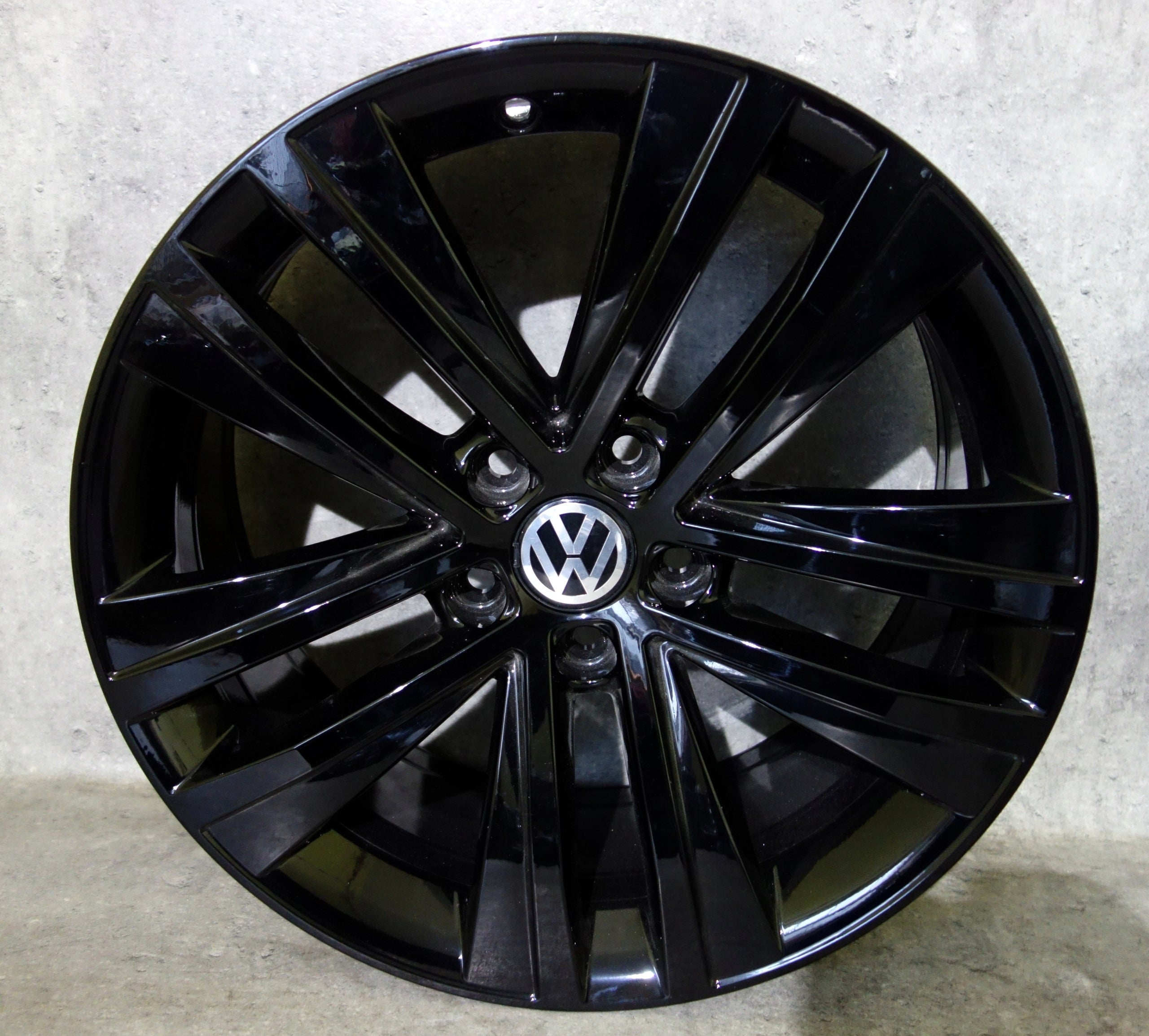 Alu Felge Volkswagen Sharan Aluminum rim 18 Zoll 7.5J 5x112 35ET 7N0601025F