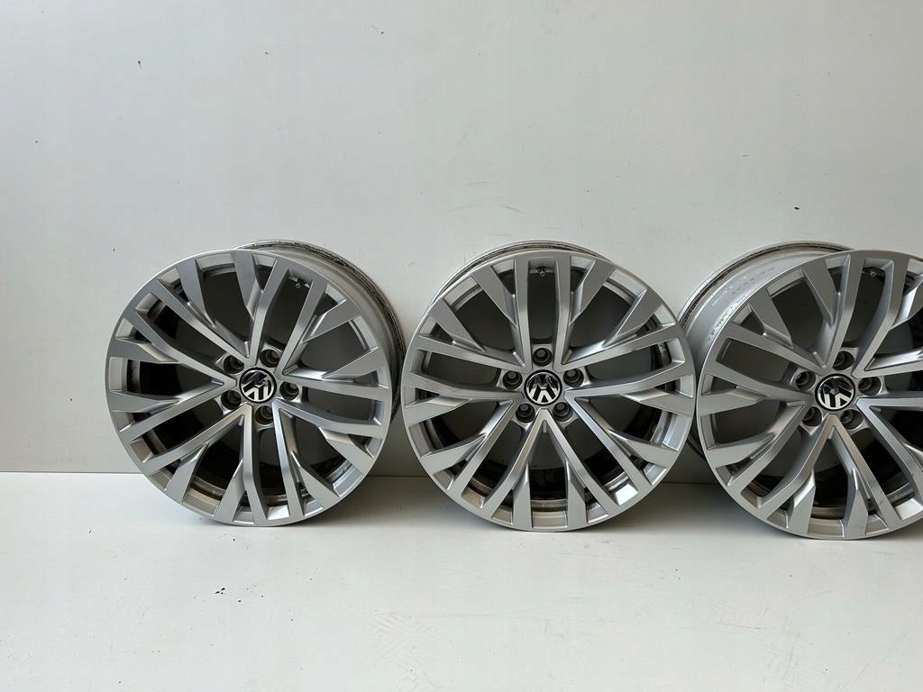 Alu Felge Volkswagen T2 Touareg Aluminum rim 18 Zoll 8.0J 5x112 760601025H