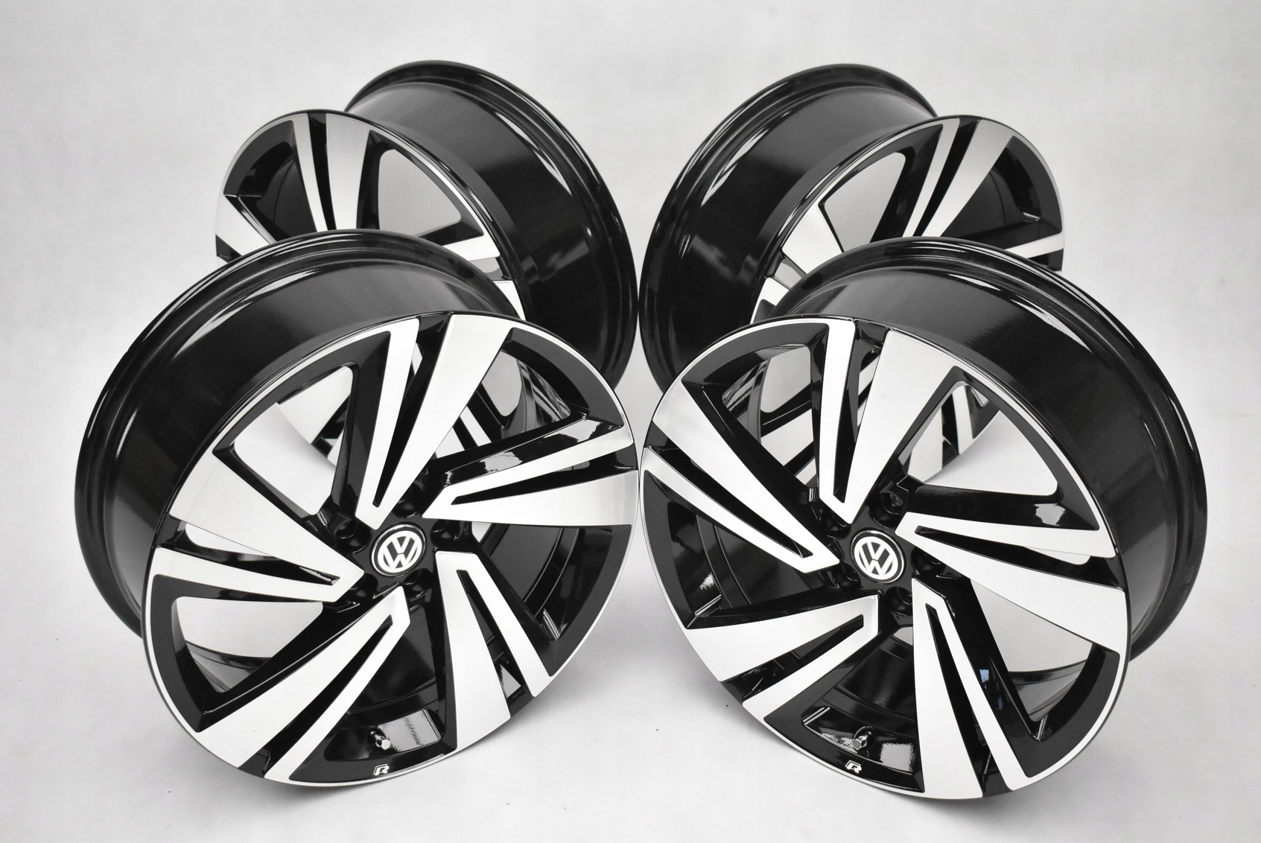 Alu Felge Volkswagen T3 Aluminum rim 18 Zoll 7.0J 5x100 39ET 2GM601025H