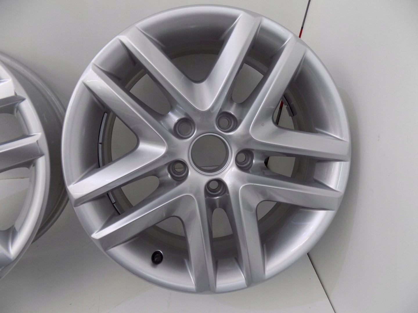 Alu Felge Volkswagen T3 Tiguan Aluminum rim 16 Zoll 6.5J 5x112 33ET 5N0601025