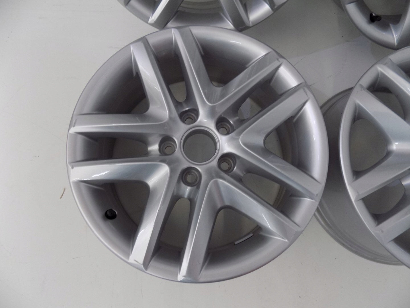 Alu Felge Volkswagen T3 Tiguan Aluminum rim 16 Zoll 6.5J 5x112 33ET 5N0601025