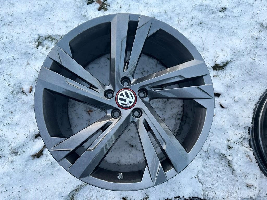 Alu Felge Volkswagen T3 Tiguan 19 Zoll 8.5J 5x112 33ET 5NA601025AG