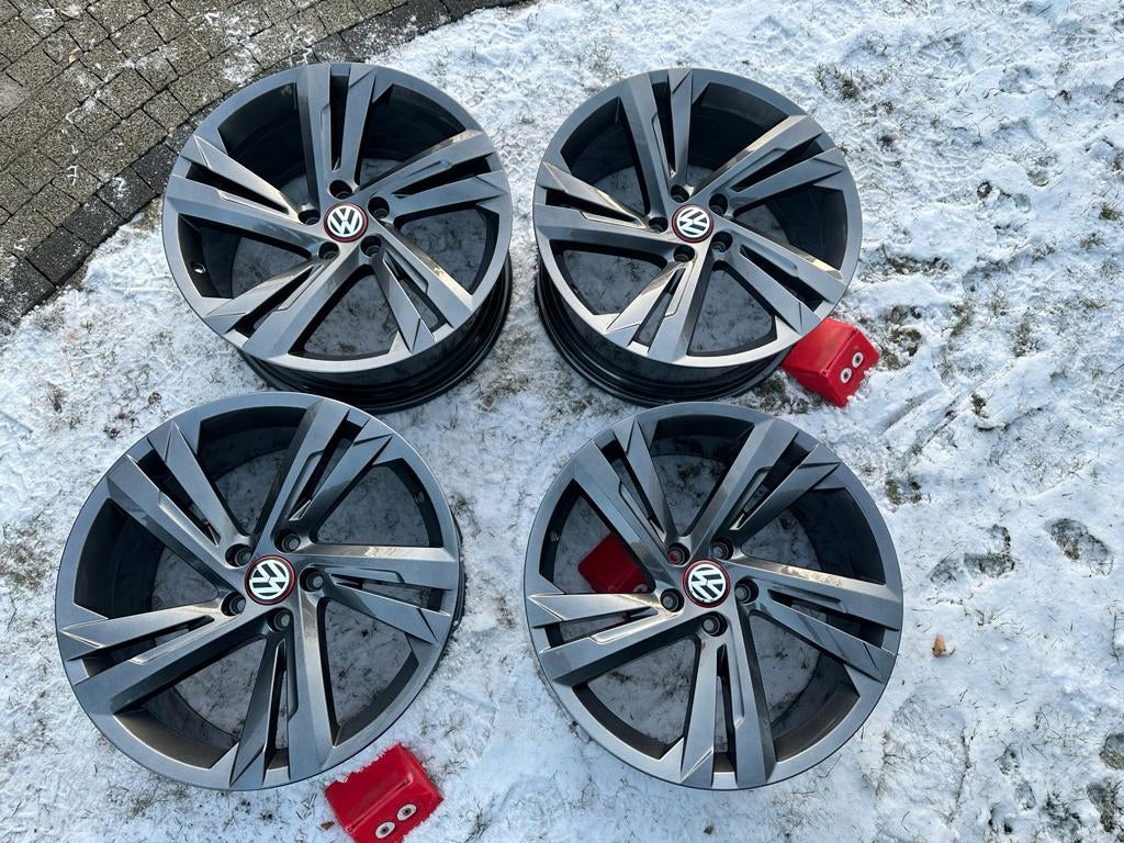 Alu Felge Volkswagen T3 Tiguan 19 Zoll 8.5J 5x112 33ET 5NA601025AG