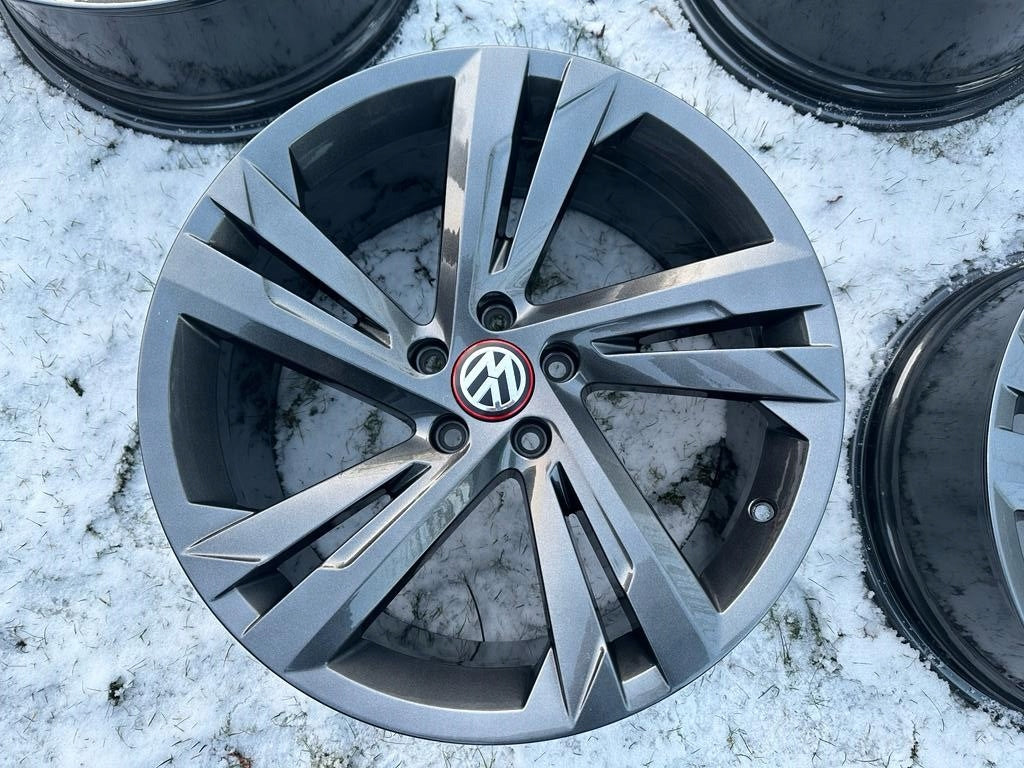 Alu Felge Volkswagen T3 Tiguan 19 Zoll 8.5J 5x112 33ET 5NA601025AG