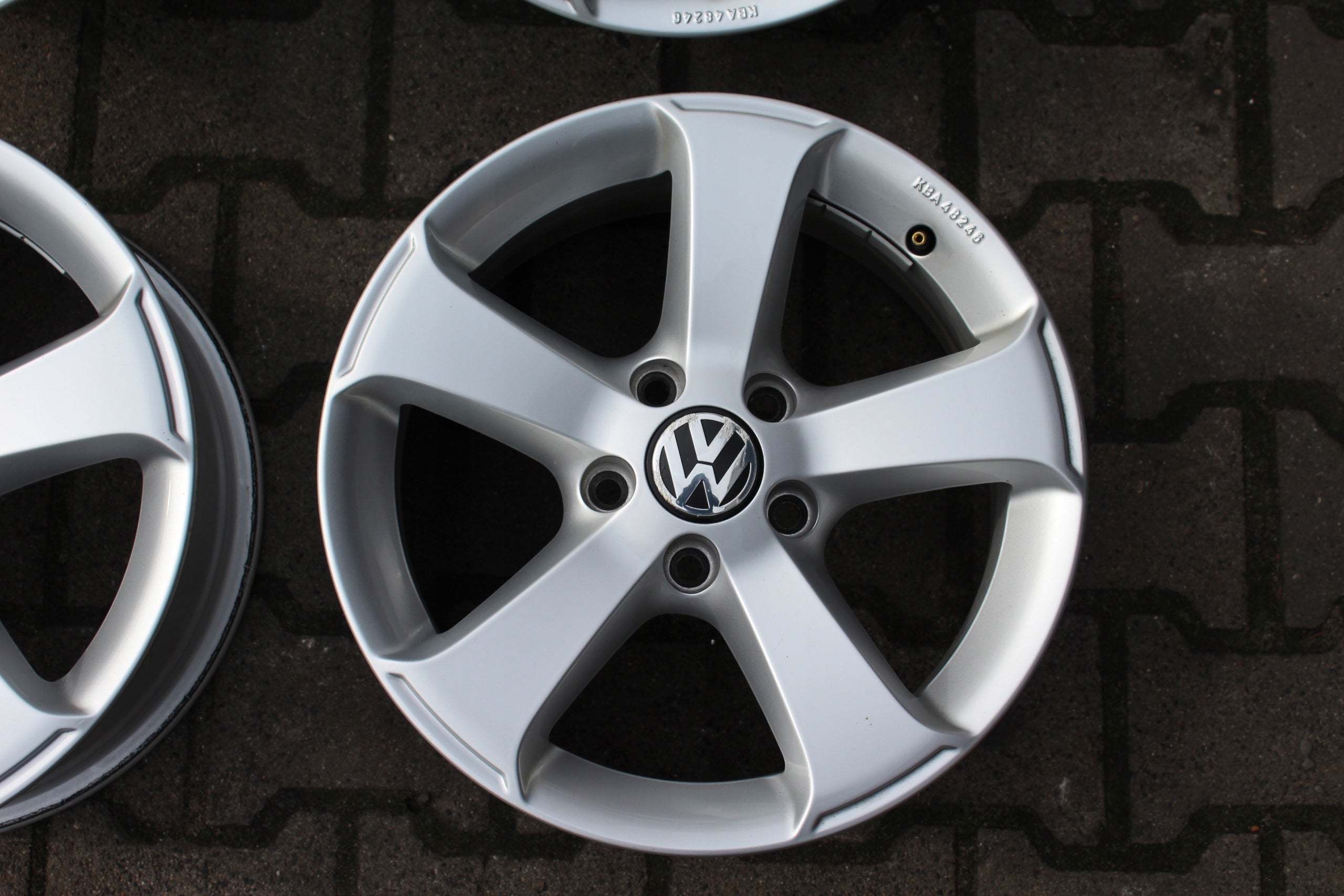 Alu Felge Volkswagen T3 Tiguan 16 Zoll 6.5J 5x112 33ET 7N0071496A