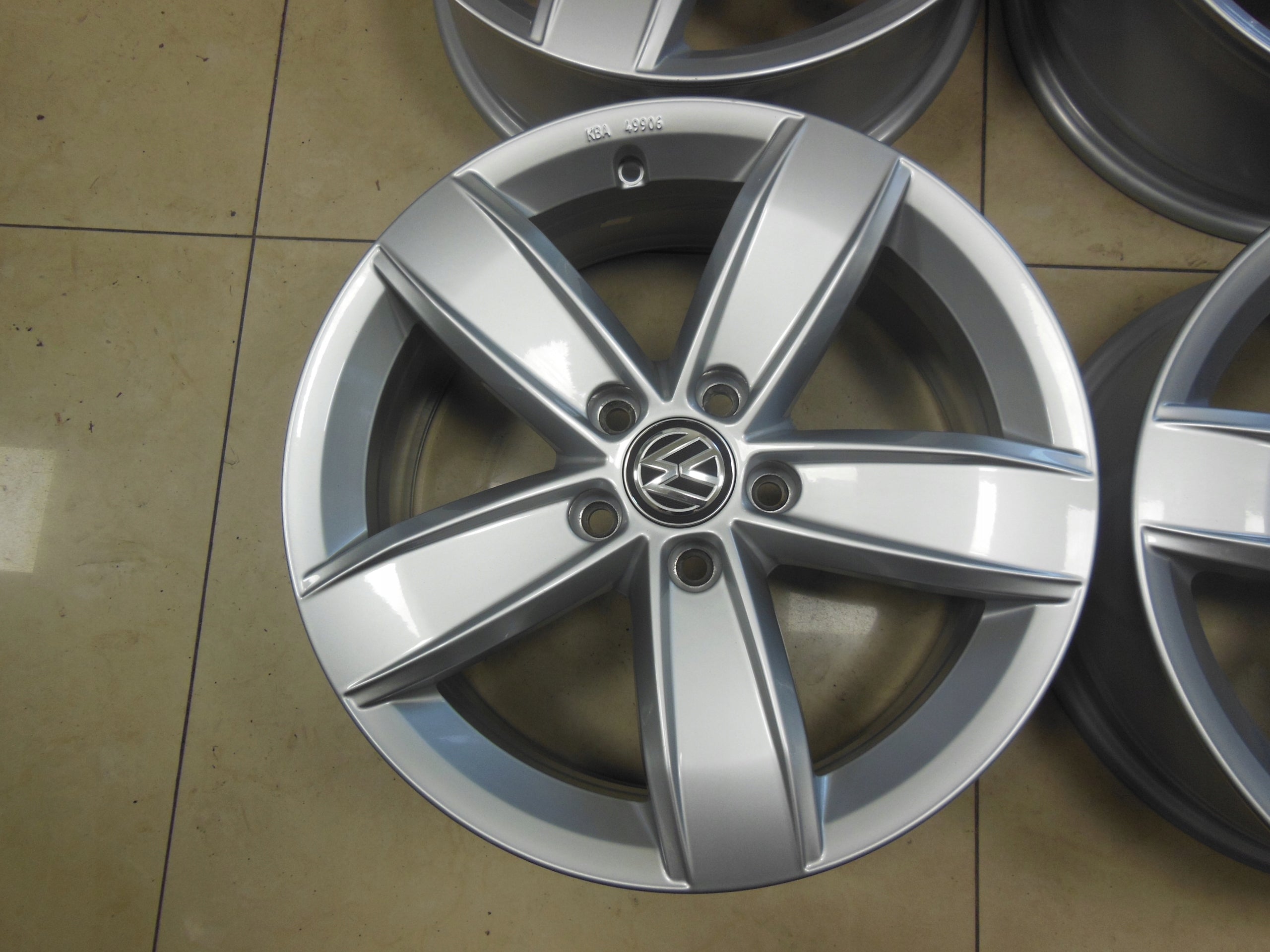 Alu Felge Volkswagen T3 Tiguan 17 Zoll 6.5J 5x112 38ET 5NA071497V