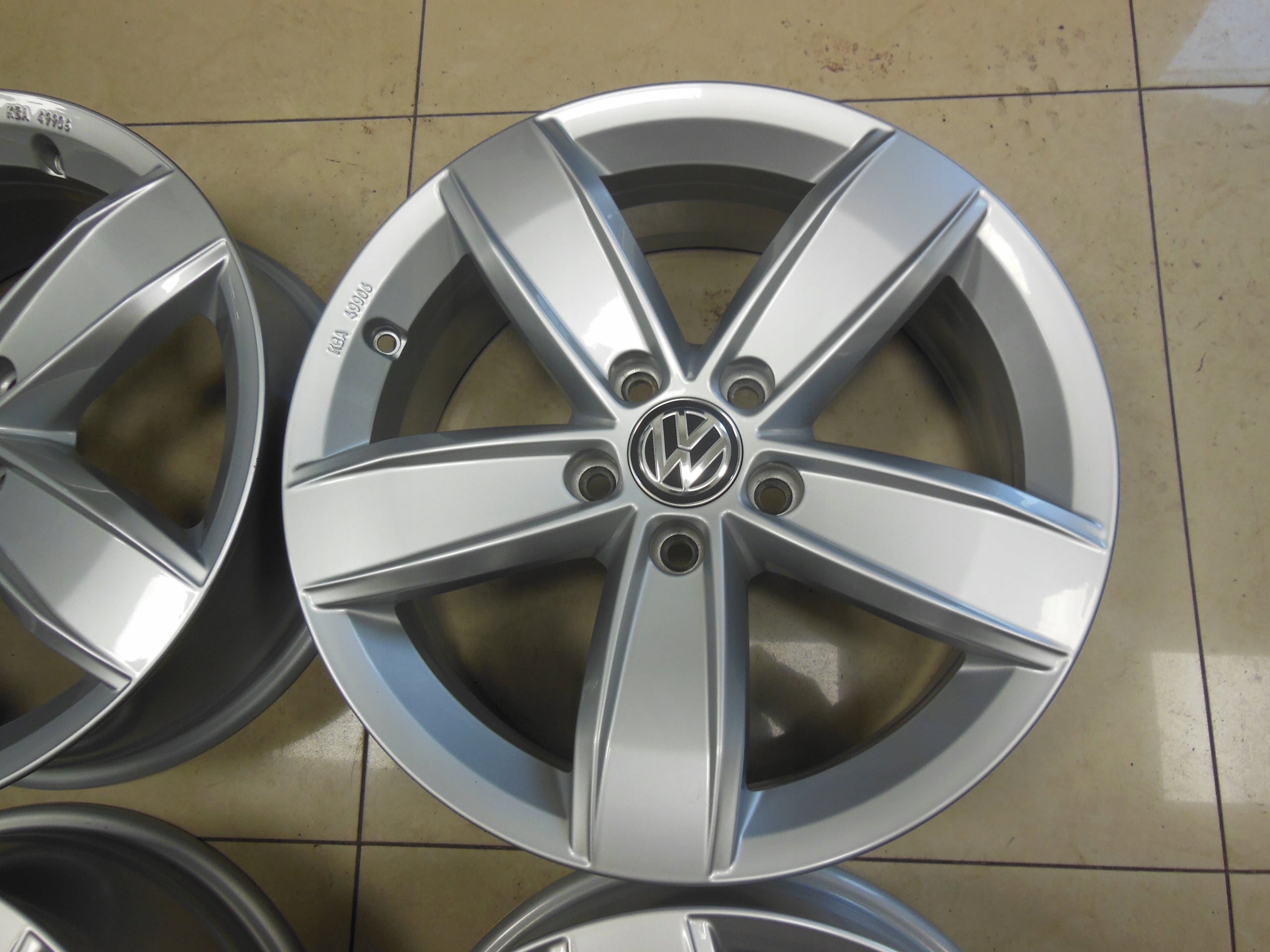 Alu Felge Volkswagen T3 Tiguan 17 Zoll 6.5J 5x112 38ET 5NA071497V