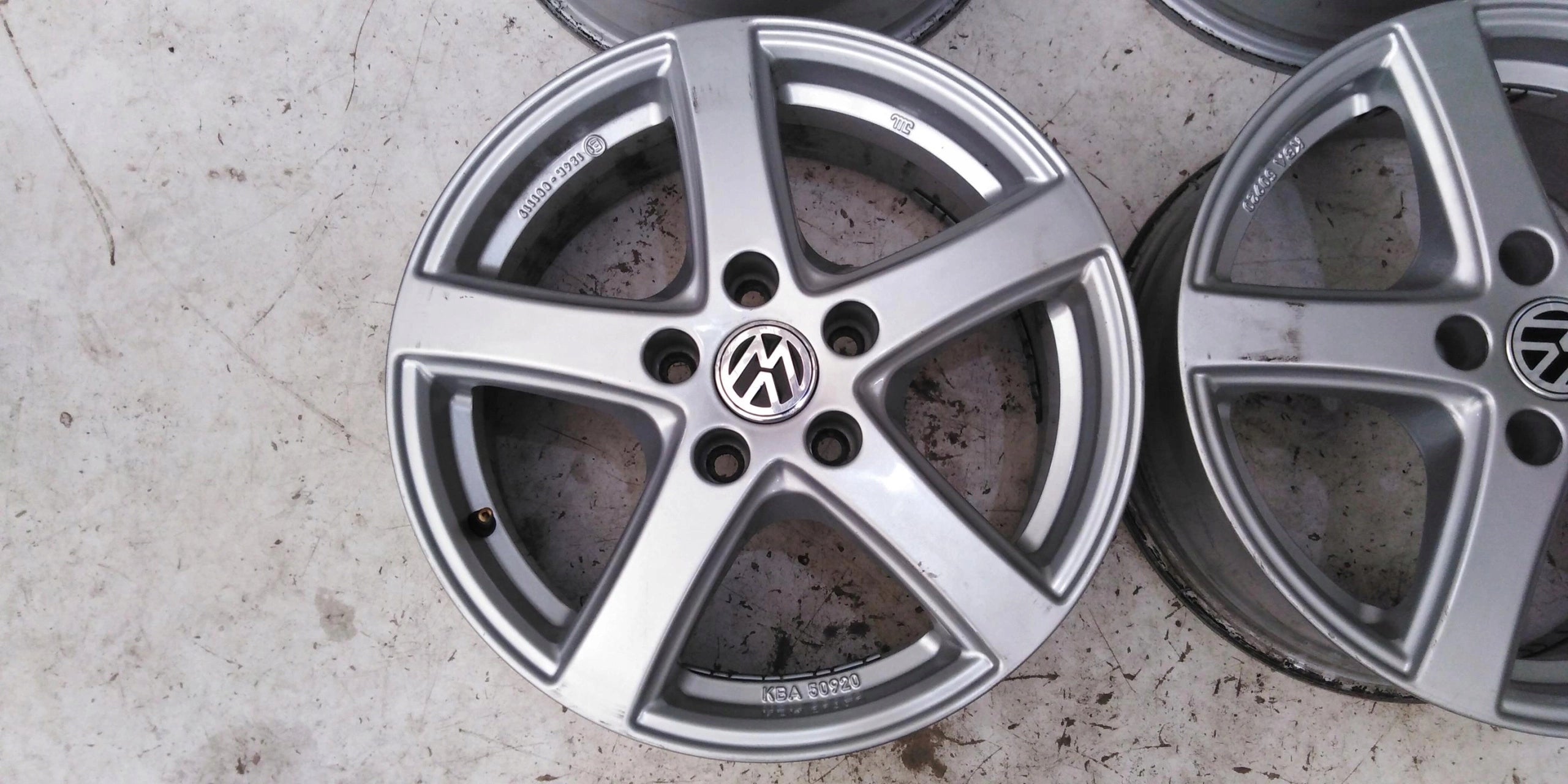 Alu Felge Volkswagen T3 Touran Aluminum rim 16 Zoll 6.5J 5x112 33ET