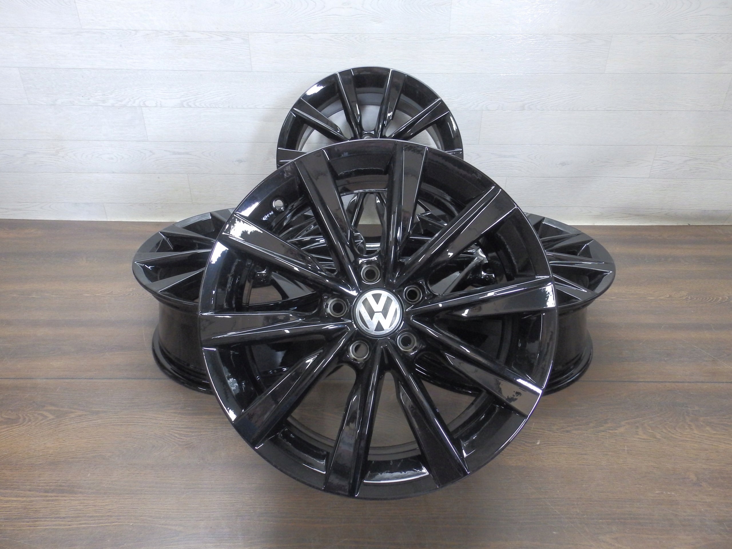 Alu Felge Volkswagen Tiguan T4 17 Zoll 7.0J 5x112 43ET 5N0601025S