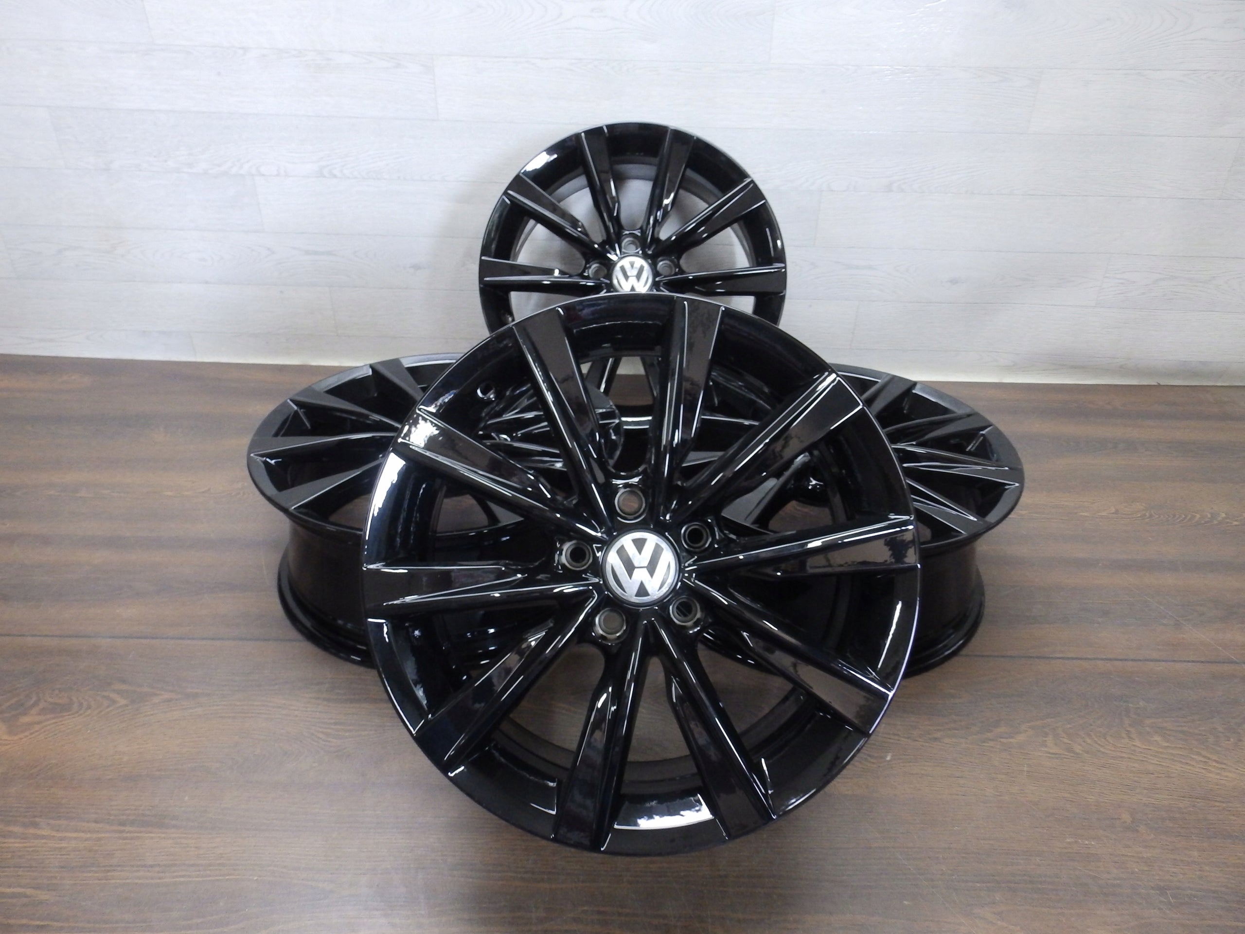 Alu Felge Volkswagen Tiguan T4 17 Zoll 7.0J 5x112 43ET 5N0601025S