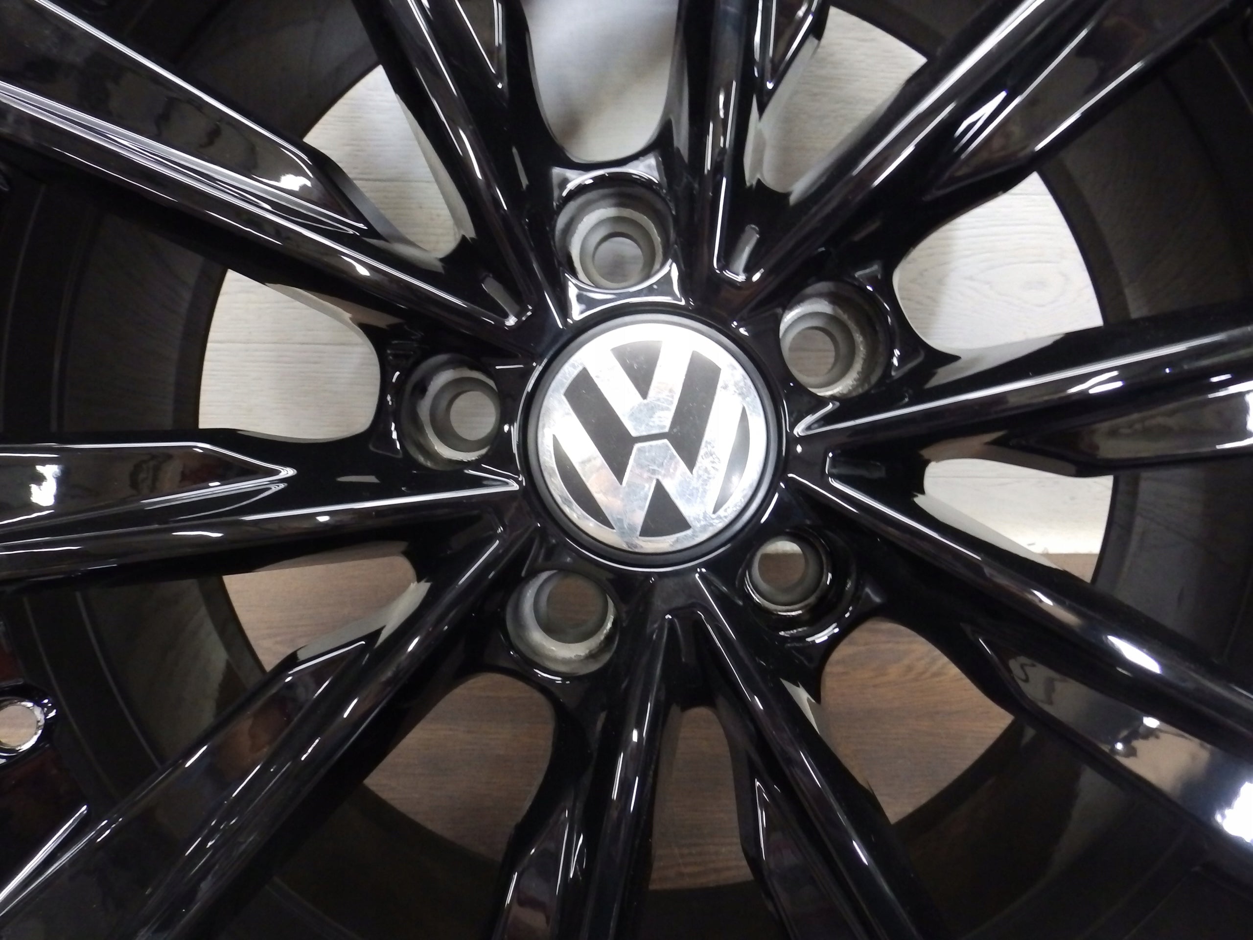 Alu Felge Volkswagen Tiguan T4 17 Zoll 7.0J 5x112 43ET 5N0601025S