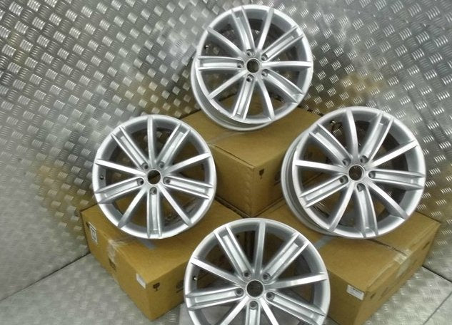 Alu Felge Volkswagen Tiguan T4 18 Zoll 7.0J 5x112 43ET 5N0601025AF