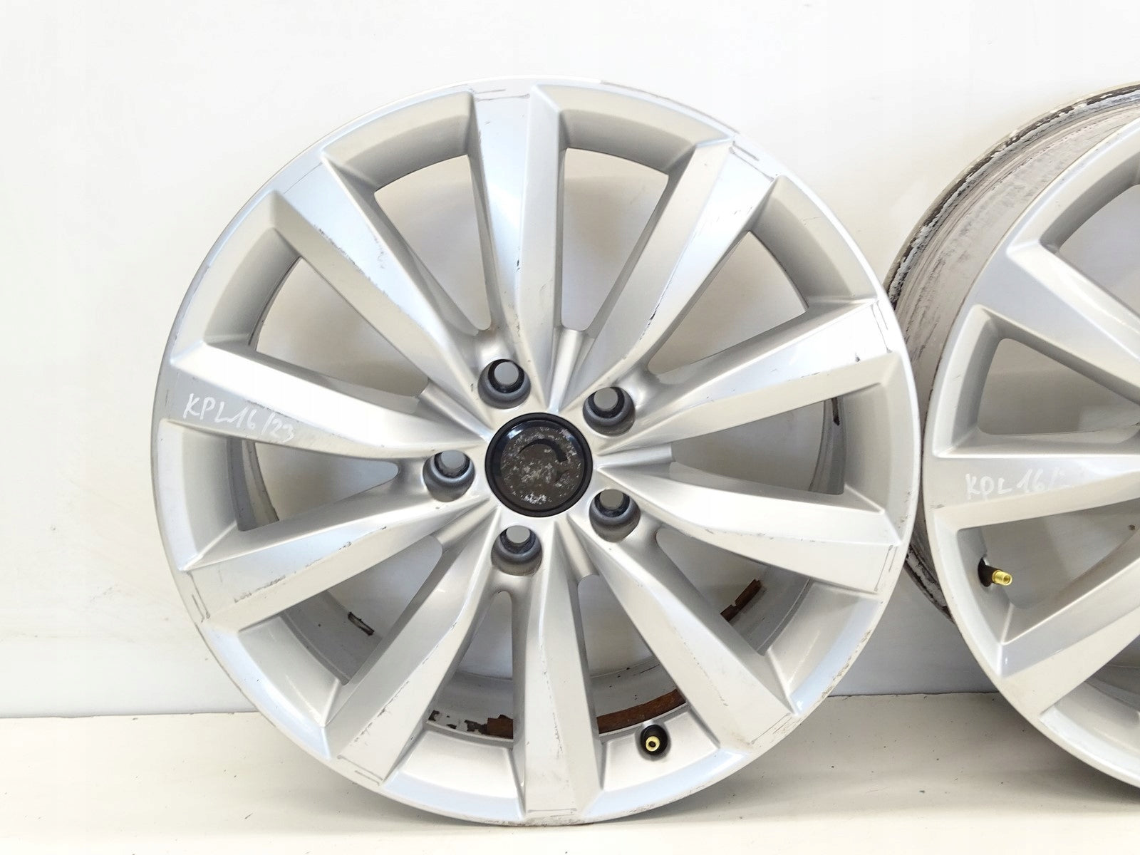 Alu Felge Volkswagen Tiguan T4 17 Zoll 7.0J 5x112 43ET 5N0601025AH