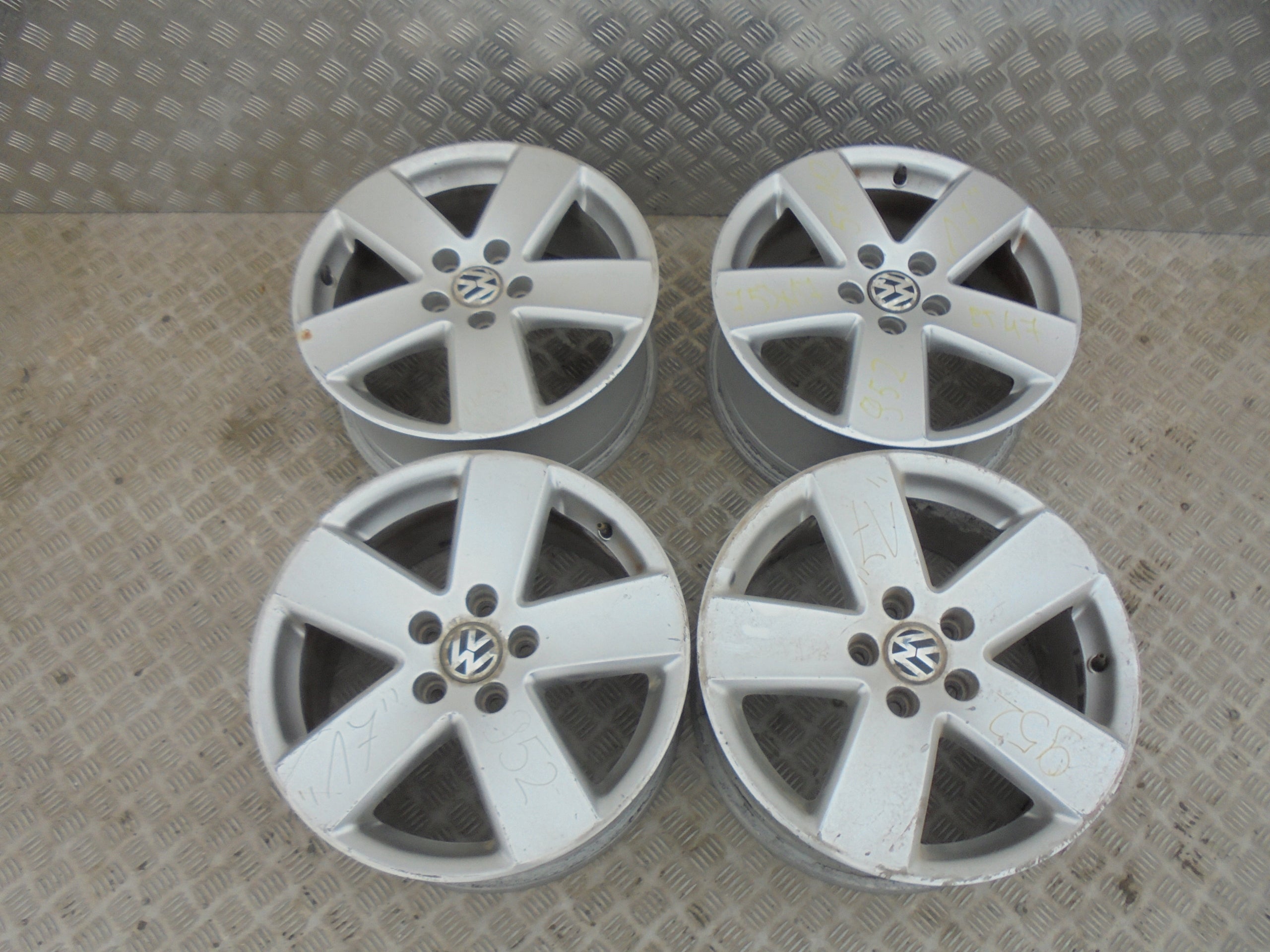  Alu rim Volkswagen T4 Aluminum rim 17 inch 7.5J 5x112 47ET 3C0601025K  product image