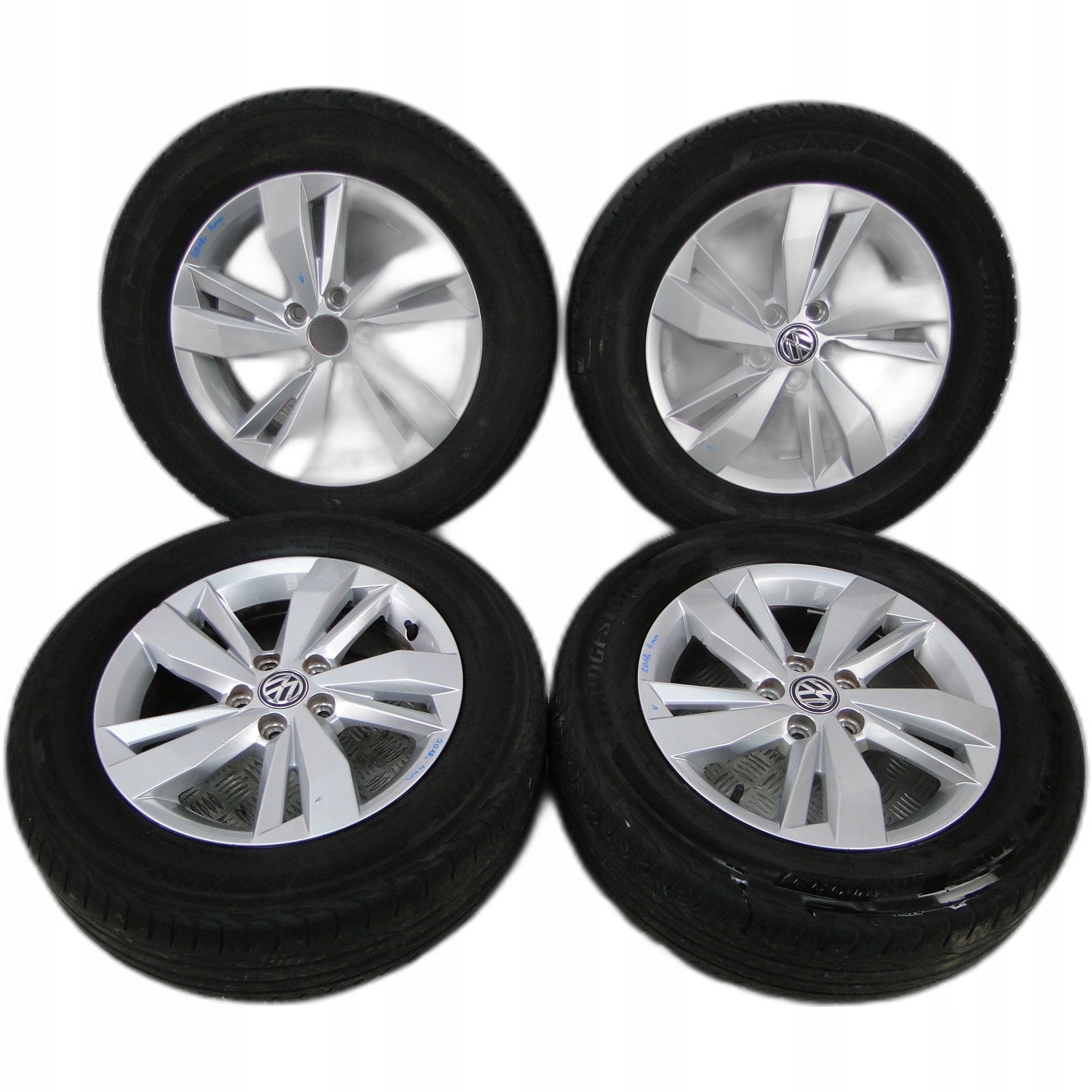  Alu Felge Volkswagen T4 Aluminum rim 15 Zoll 5.5J 5x100 40ET 2G0601025AD product image