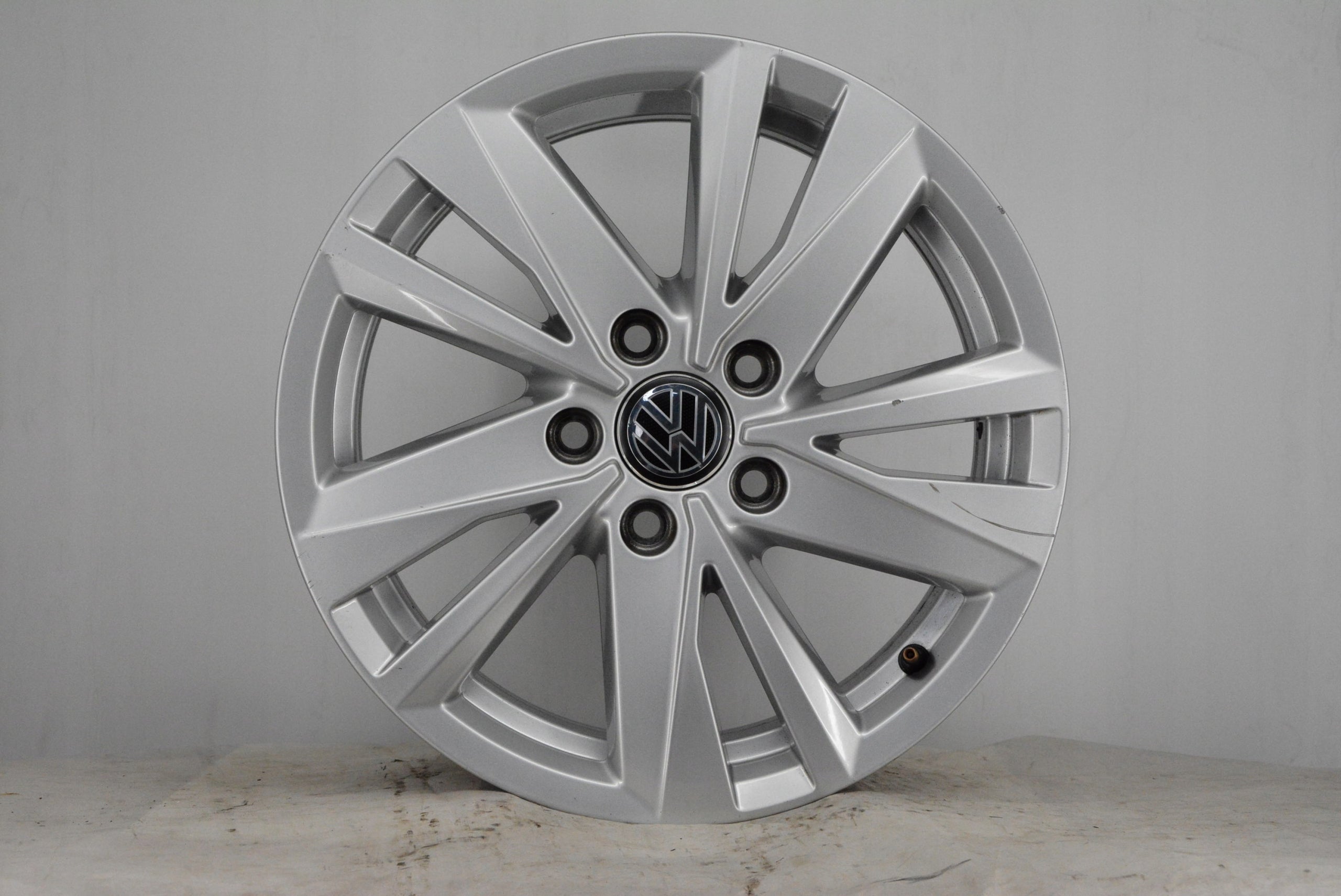 Alu Felge Volkswagen T4 Aluminum rim 16 Zoll 6.5J 5x112 48ET 5TA601025Q