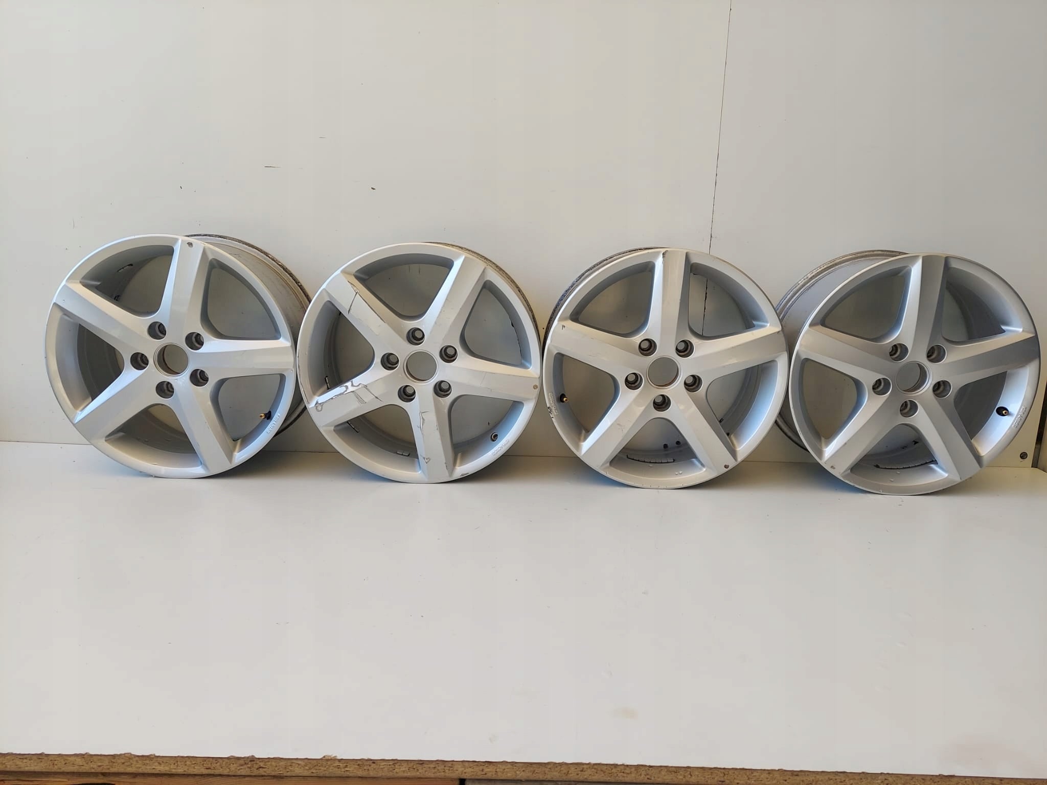  Alu rim Volkswagen T6 T5 Aluminum rim 17 inch 7.0J 5x120 7H0071497B product image