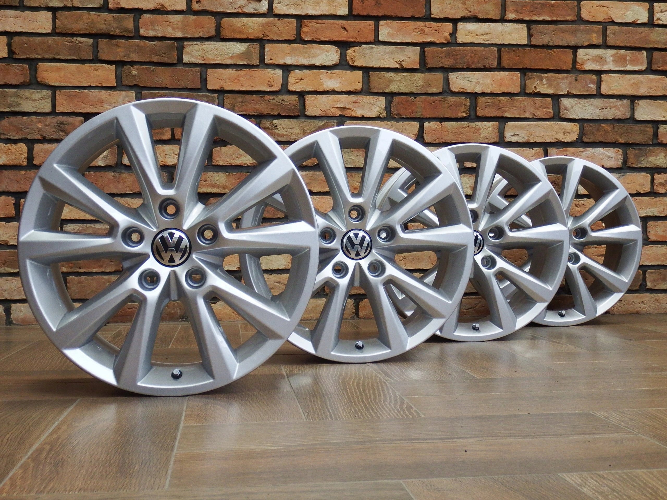  Alu rim Volkswagen Touareg T5 Aluminum rim 18 inch 8.0J 5x130 53ET  product image