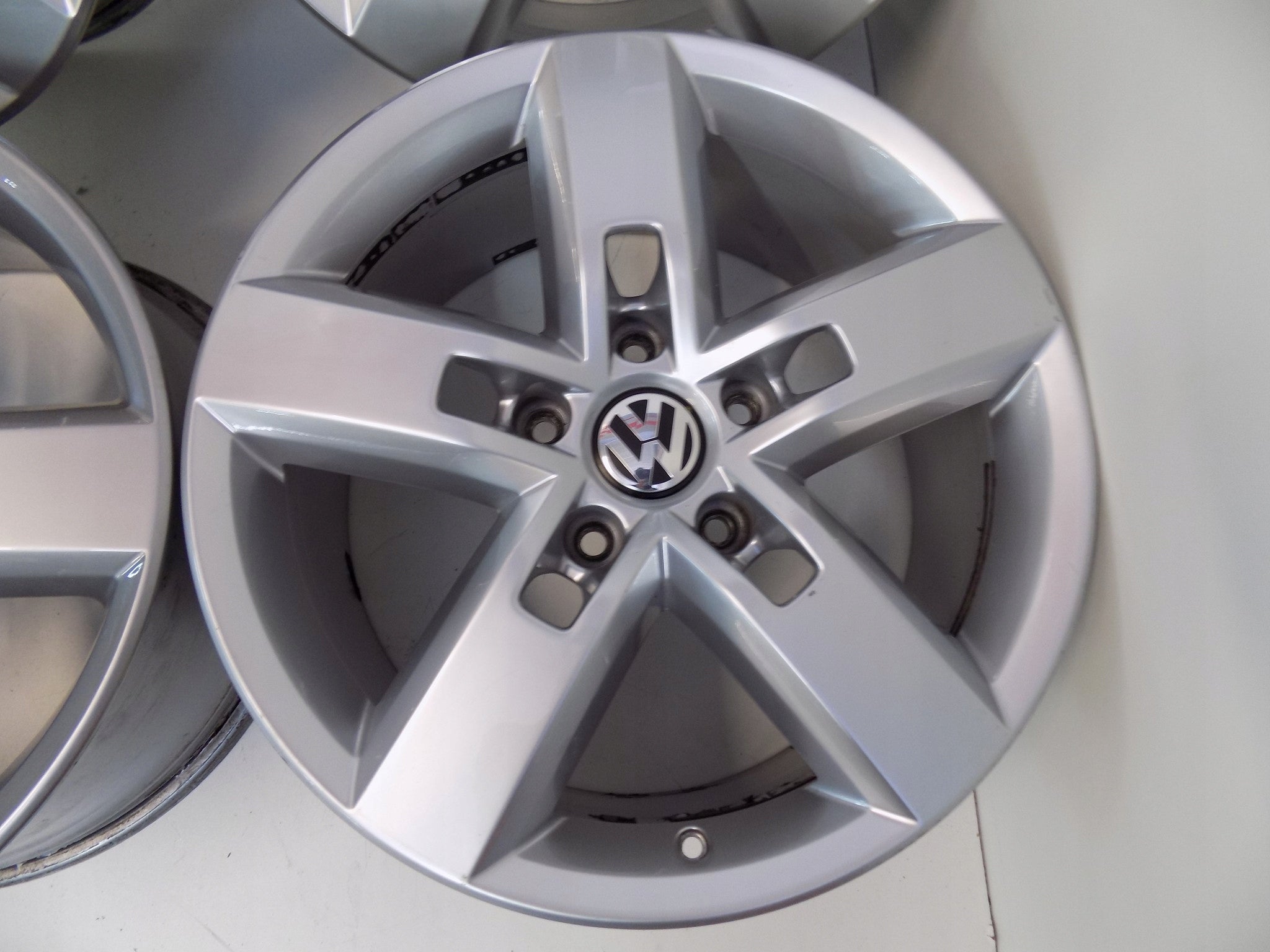 Alu Felge Volkswagen Touareg T5 19 Zoll 8.5J 5x130 59ET 7P6601025D