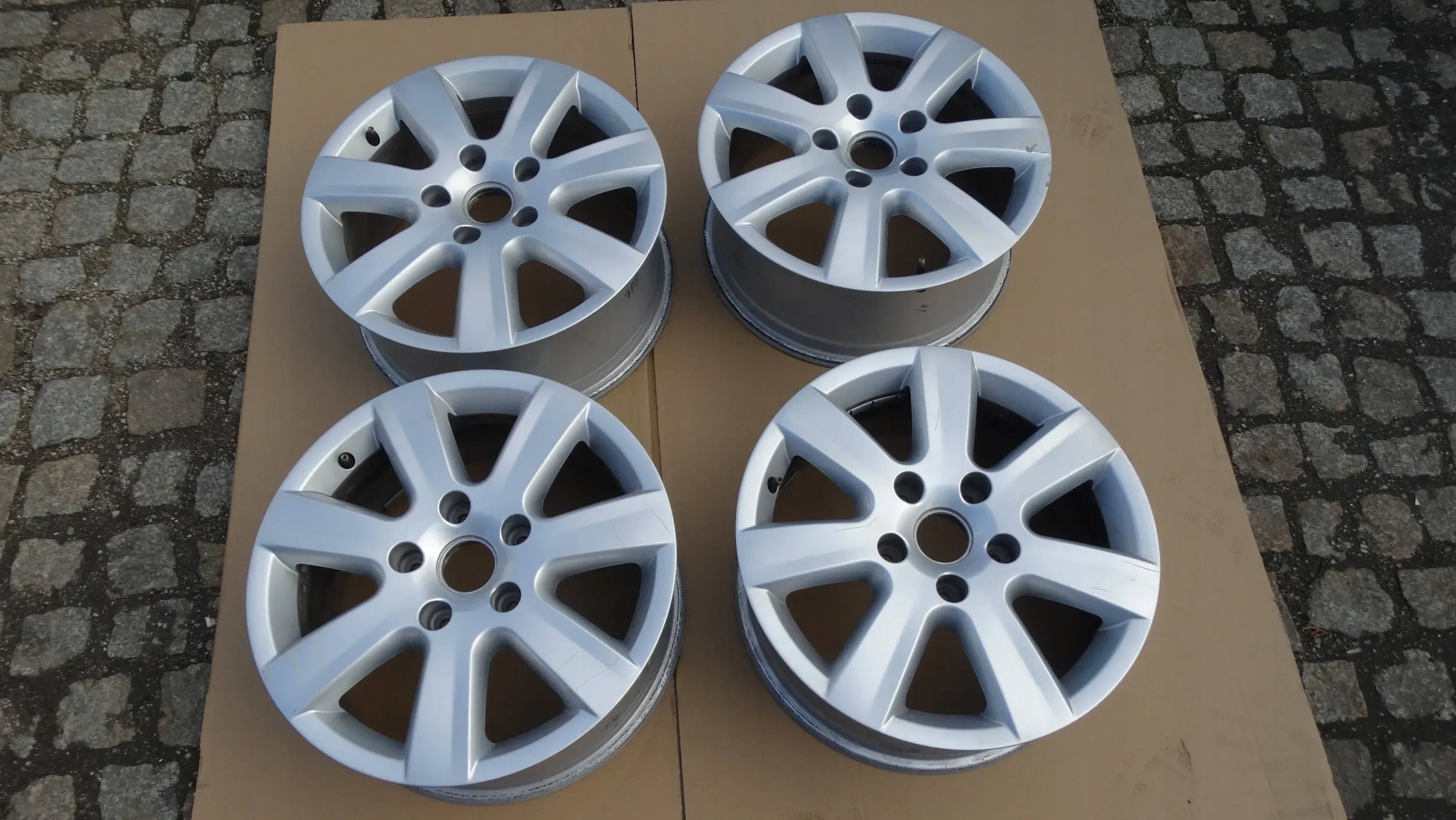 Alu Felge Volkswagen Touareg T5 Aluminum rim 17 Zoll 7P6601025