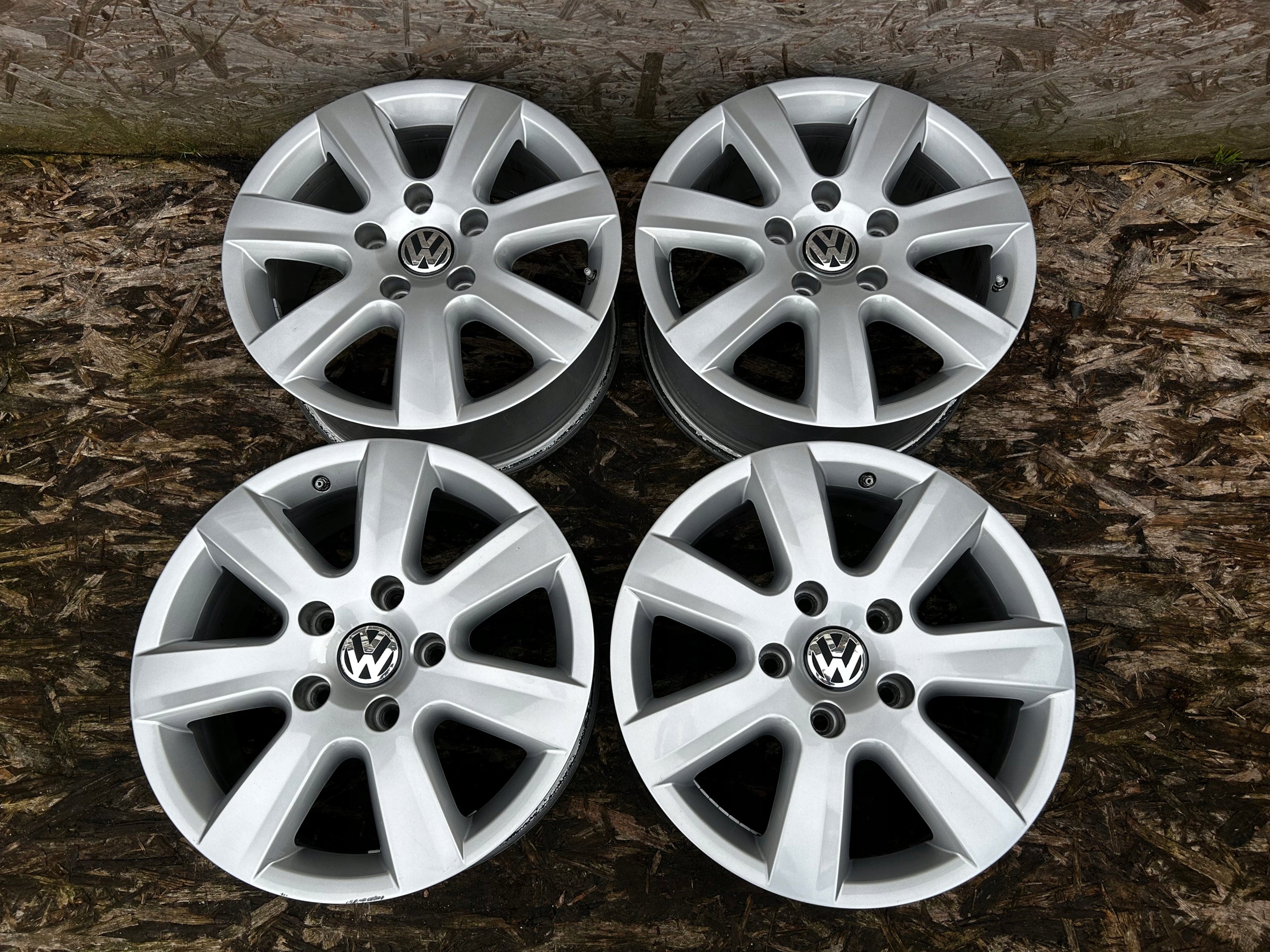  Aluminium rim Volkswagen Touareg T5 17 inch 7.5J 5x130 50ET 7P6601025  product image