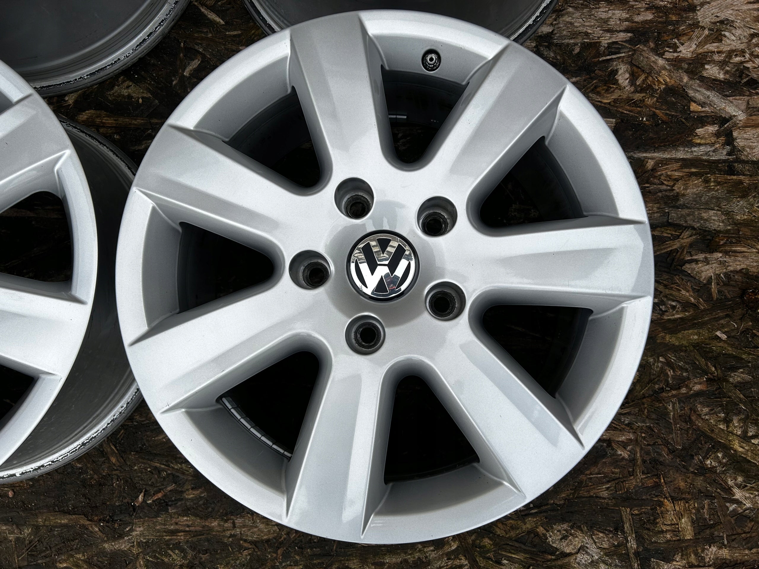 Alu Felge Volkswagen Touareg T5 17 Zoll 7.5J 5x130 50ET 7P6601025