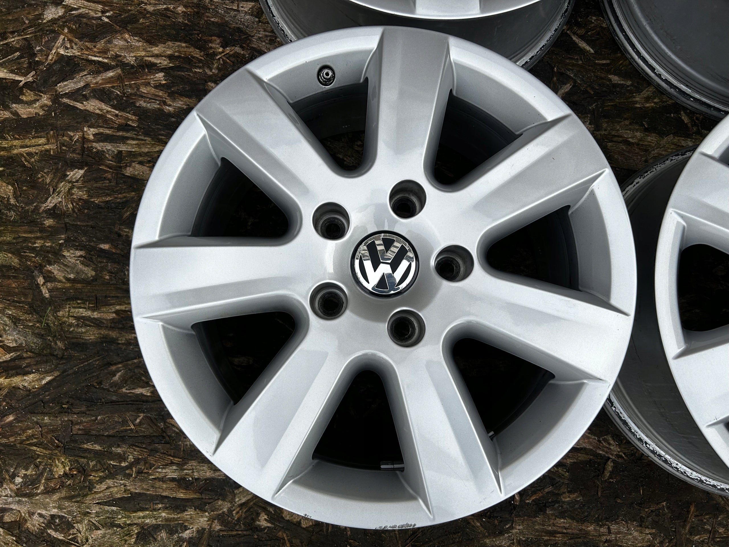 Alu Felge Volkswagen Touareg T5 17 Zoll 7.5J 5x130 50ET 7P6601025