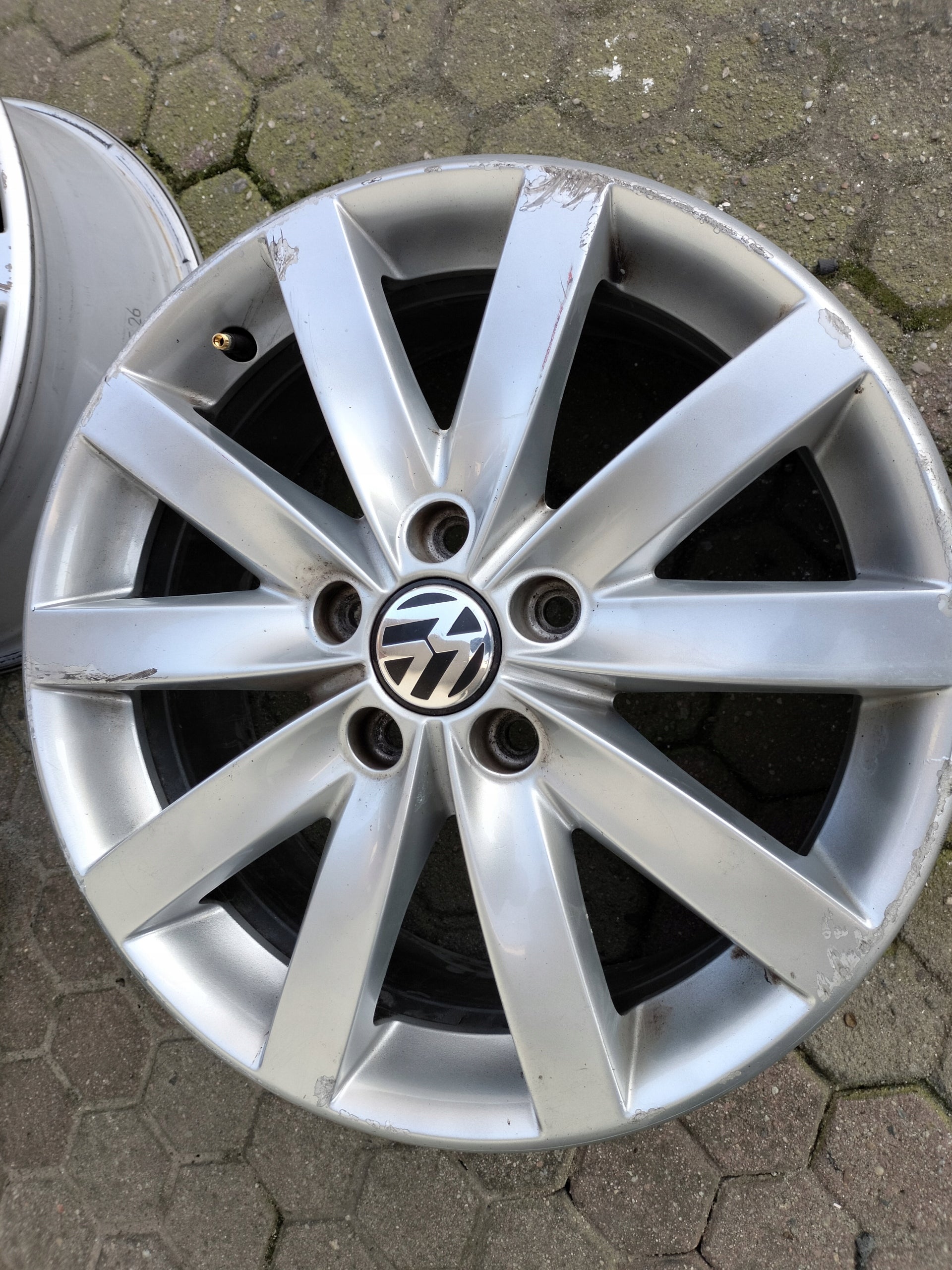 Alu Felge Volkswagen T5 Aluminum rim 17 Zoll 7.0J 5x112 54ET 5K0601025F