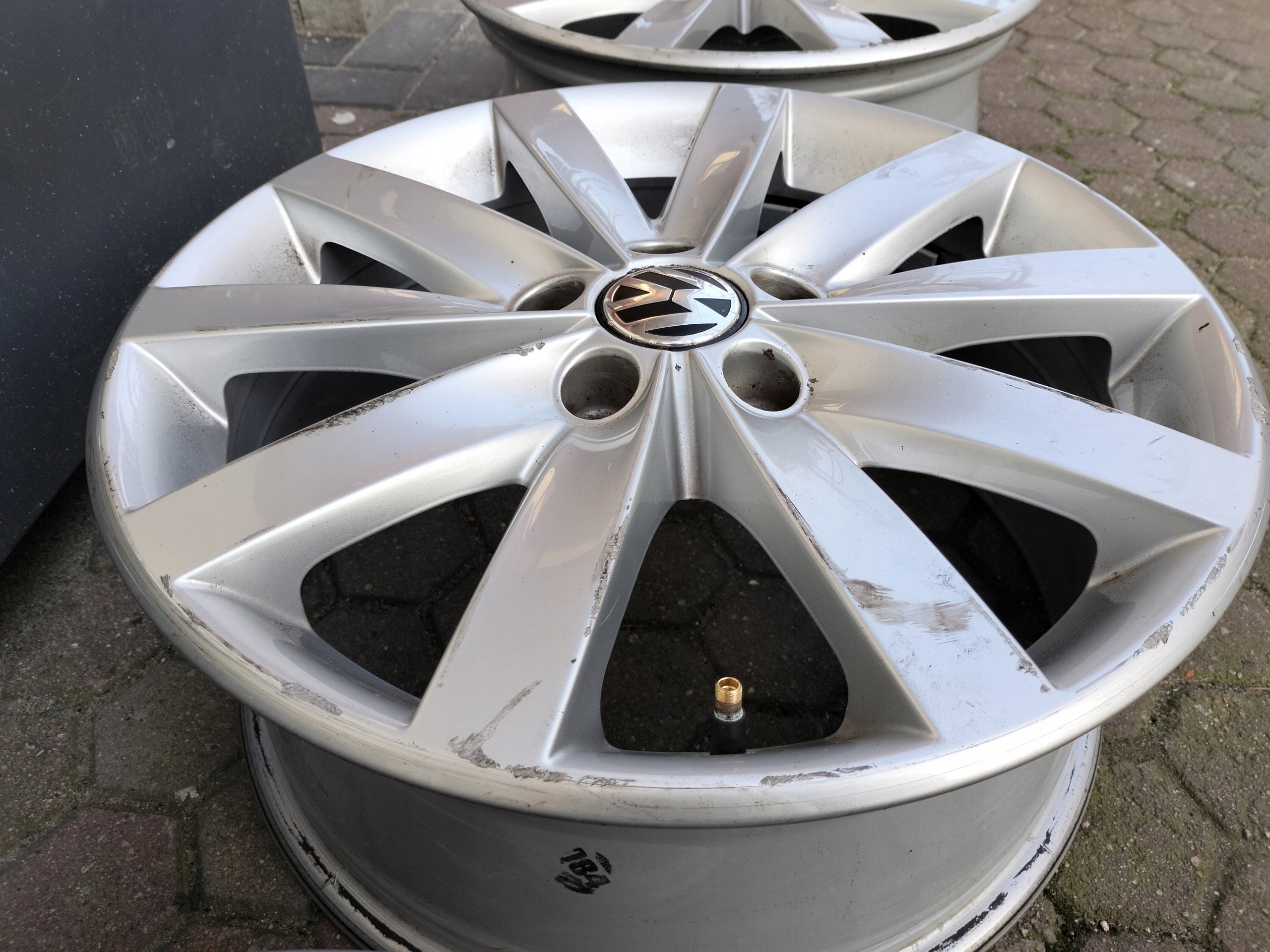 Alu Felge Volkswagen T5 Aluminum rim 17 Zoll 7.0J 5x112 54ET 5K0601025F