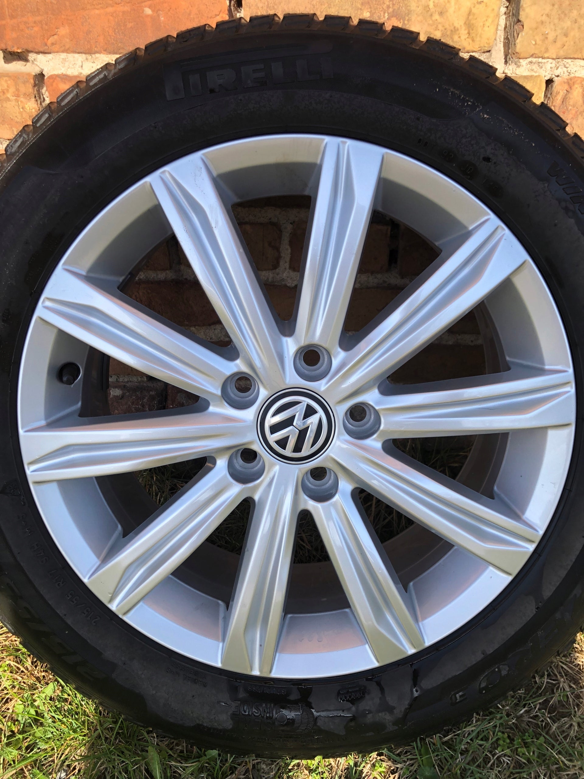 Alu Felge Volkswagen T5 Aluminum rim 17 Zoll 6.5J 5x112 52ET 5TA601025