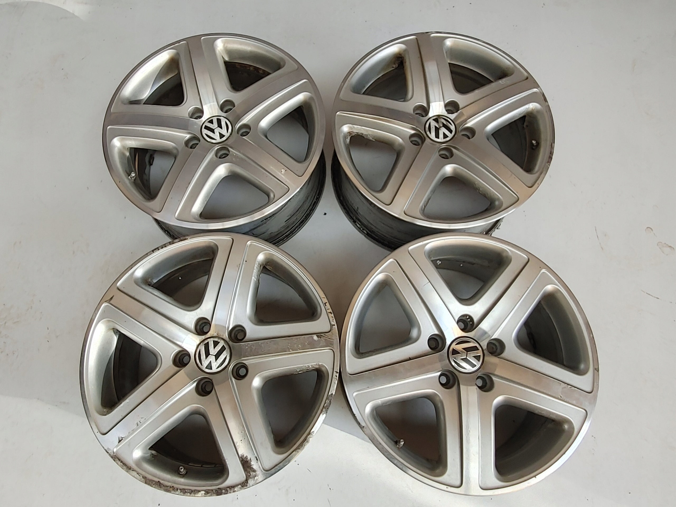 Alu Felge Volkswagen T6 Touareg 19 Zoll 9.0J 5x130 60ET 7L6601025D