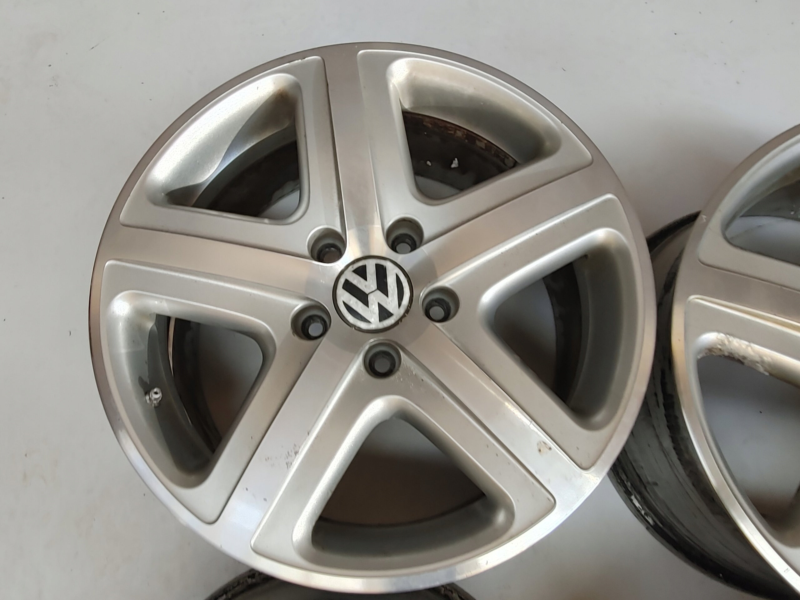 Alu Felge Volkswagen T6 Touareg 19 Zoll 9.0J 5x130 60ET 7L6601025D