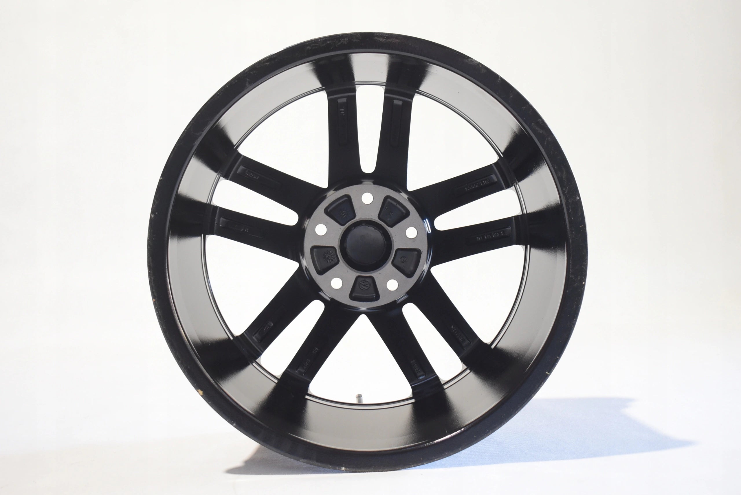 Alu Felge Volkswagen T6 Touareg Aluminum rim 19 Zoll 9.0J 5x130 60ET