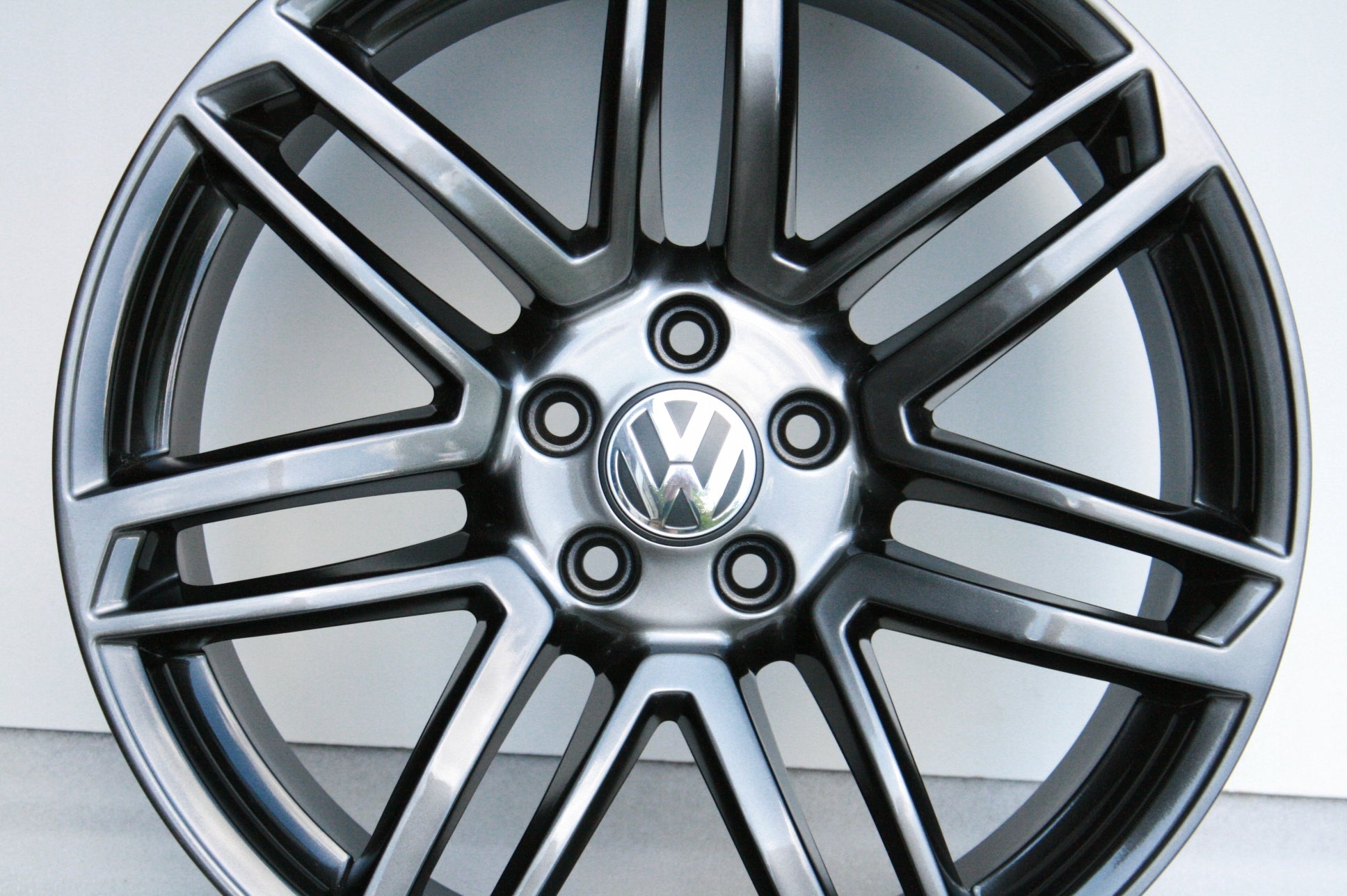  Alu Felge Volkswagen Touareg Tiguan 19 Zoll 9.0J 5x112 33ET 8T0601025DB product image